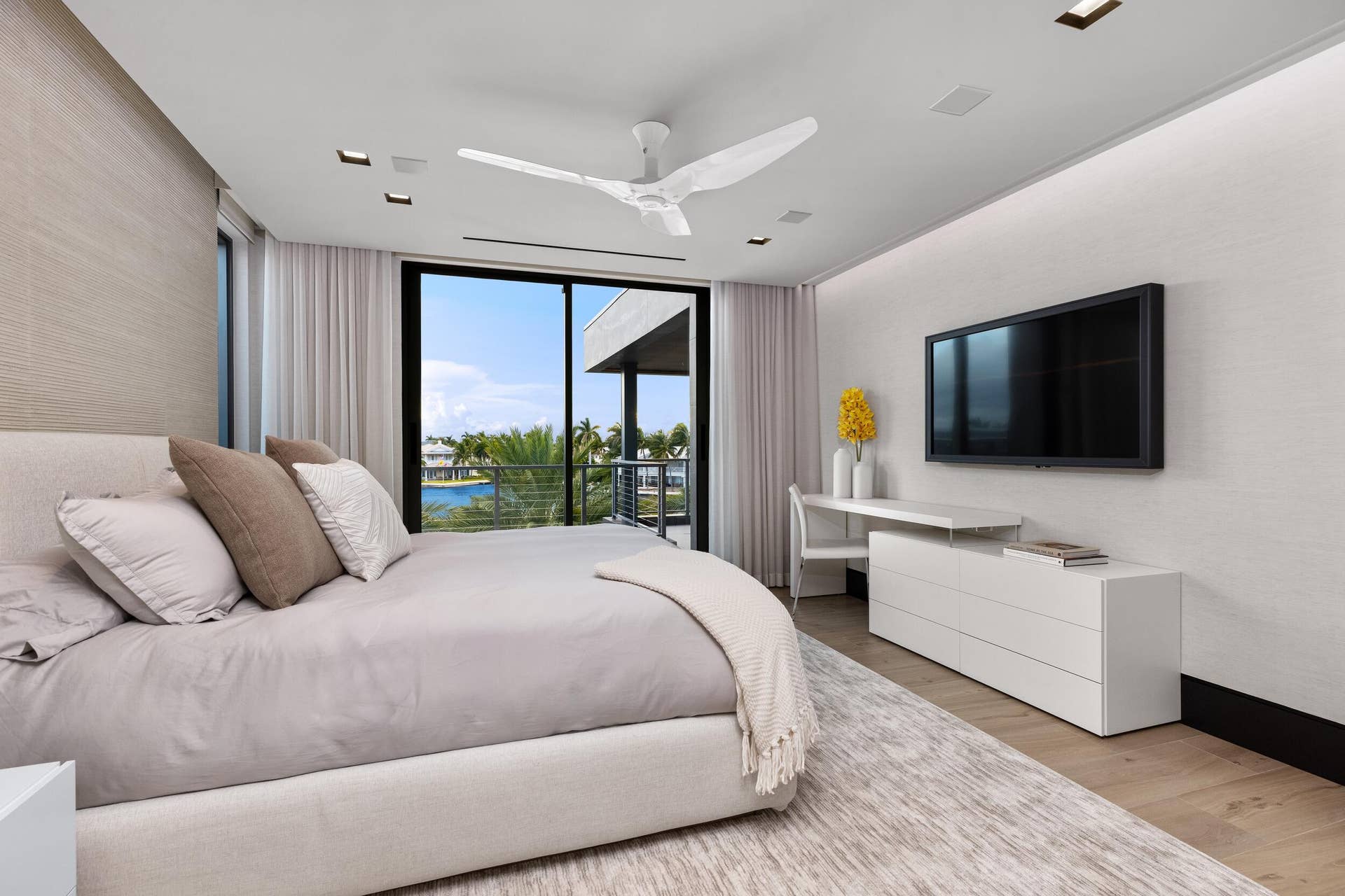 3024 NE 26TH Street, Fort Lauderdale, FL 33305 Guest Bed 5