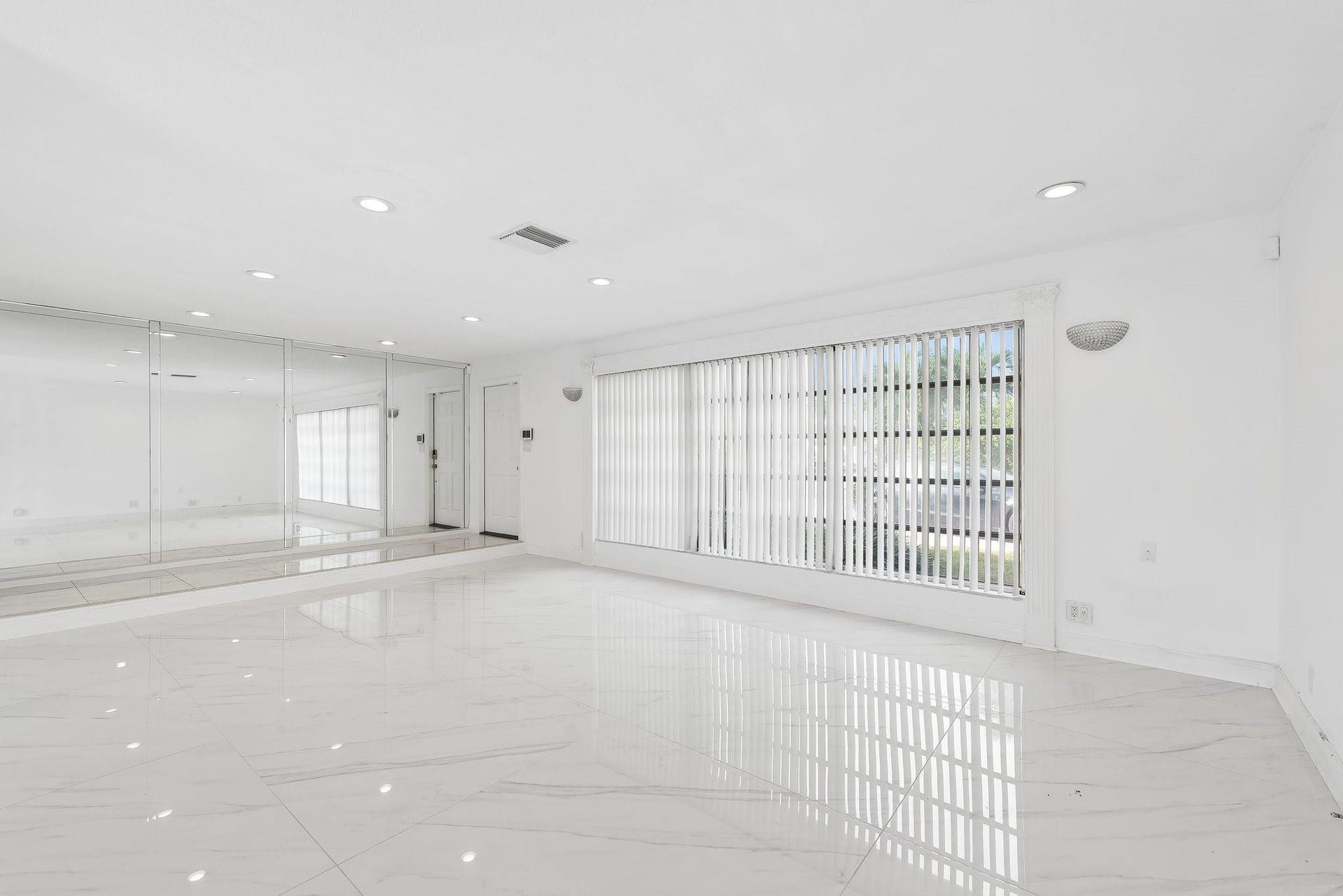 5750 BAYVIEW Drive, Fort Lauderdale, Fort Lauderdale, FL 33308 Photo 9