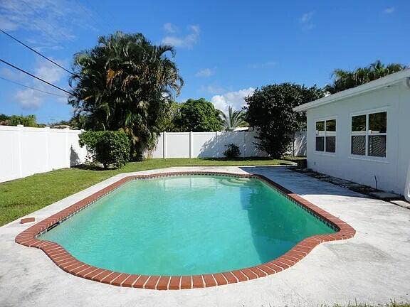 1971 NE 33RD Street, Lighthouse Point, Lighthouse Point, FL 33064 8d80320f44ab0f0d0ec36da70a93de78-cc_ft_5
