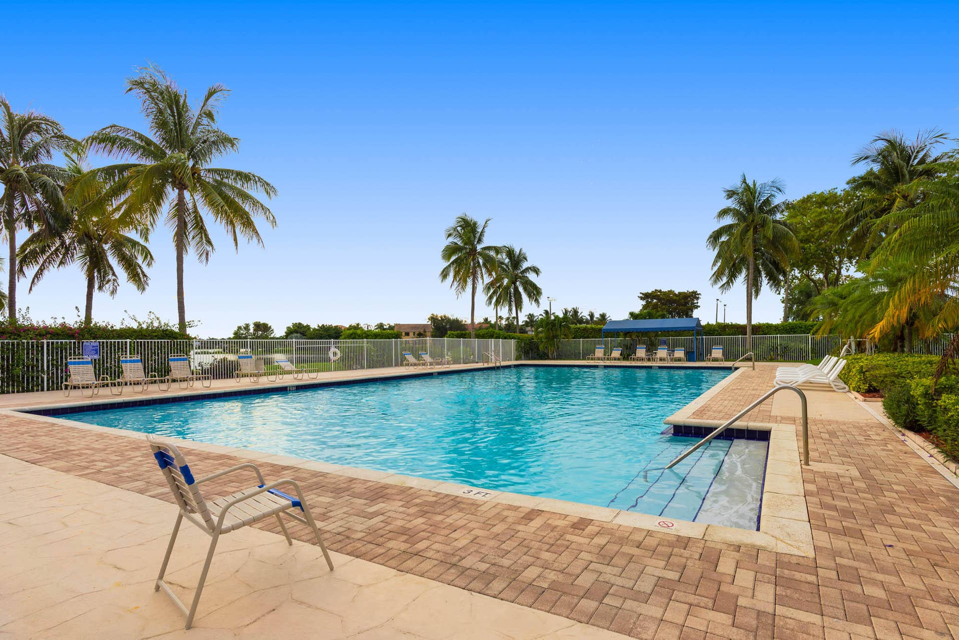7621 Brunson Circle, Lake Worth, FL 33467 Lake Charleston (3) community-pool2