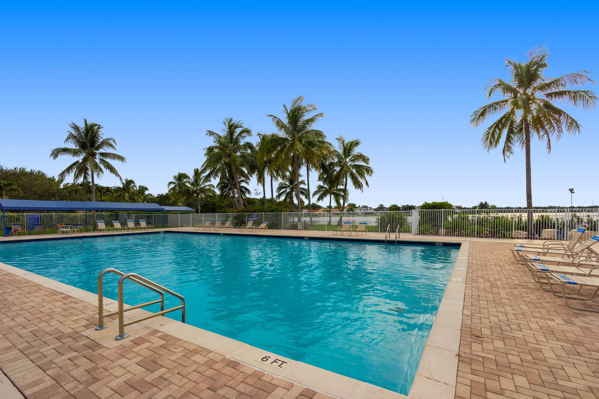 7621 Brunson Circle, Lake Worth, FL 33467 Lake Charleston (2) community-pool