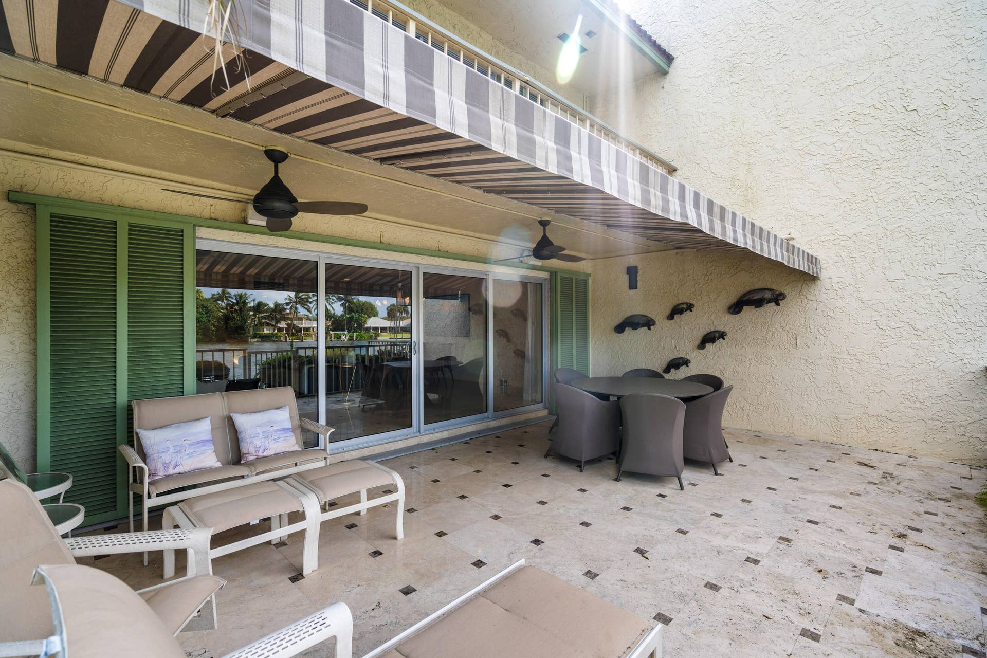 PORCH