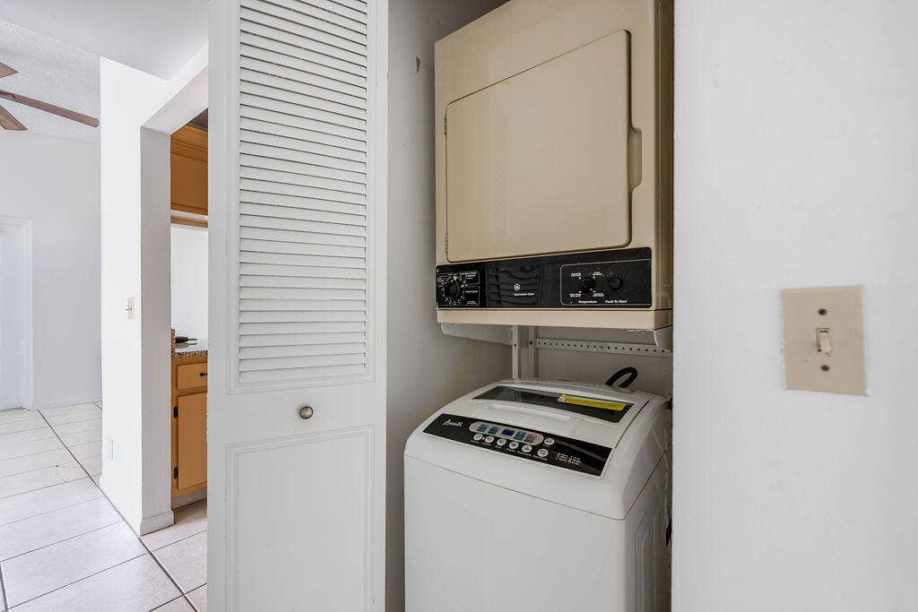 3612 Alder Drive, #B3, West Palm Beach, FL 33417 Laundry