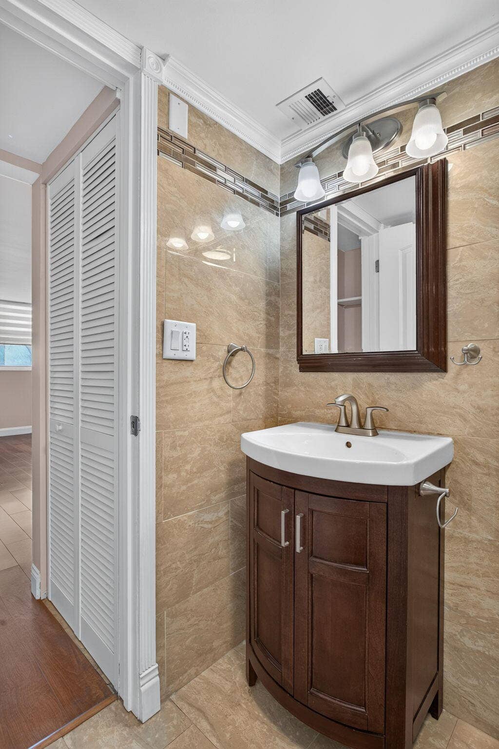 1505 N RIVERSIDE Drive, #707, Pompano Beach, Pompano Beach, FL 33062 18-web-or-mls-1505 -23