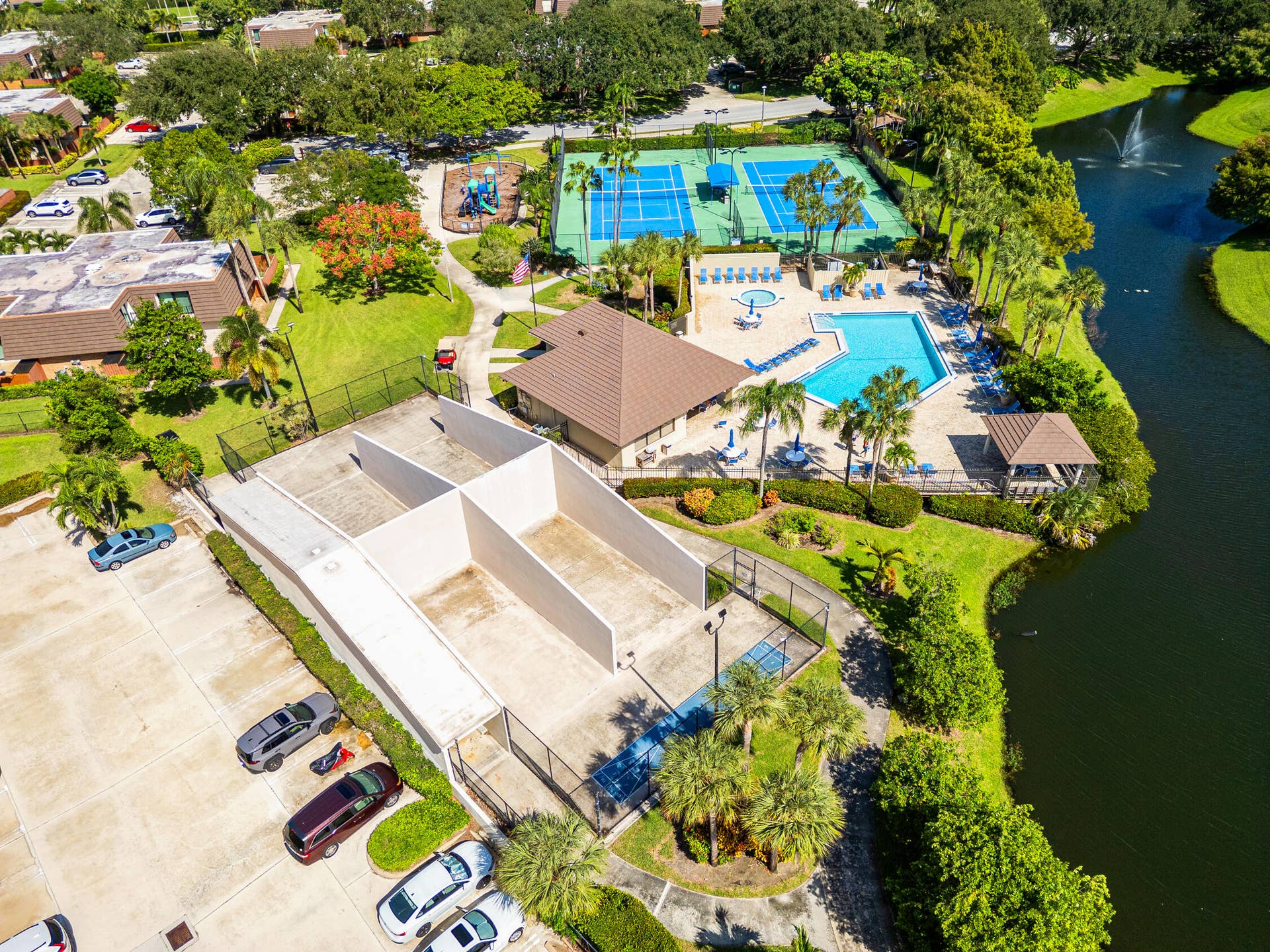 601 SEAFARER Circle, #405, Jupiter, FL 33477 DJI_0172