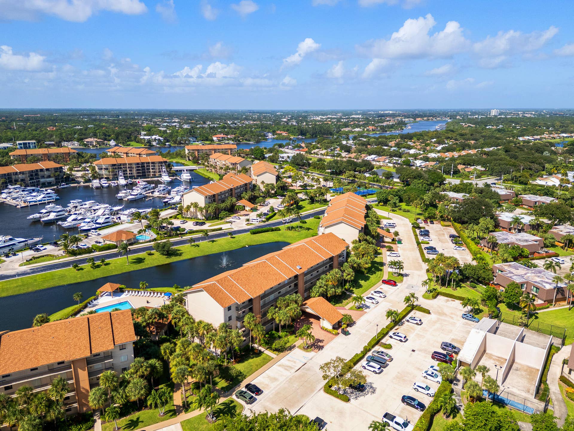 601 SEAFARER Circle, #405, Jupiter, FL 33477 DJI_0177