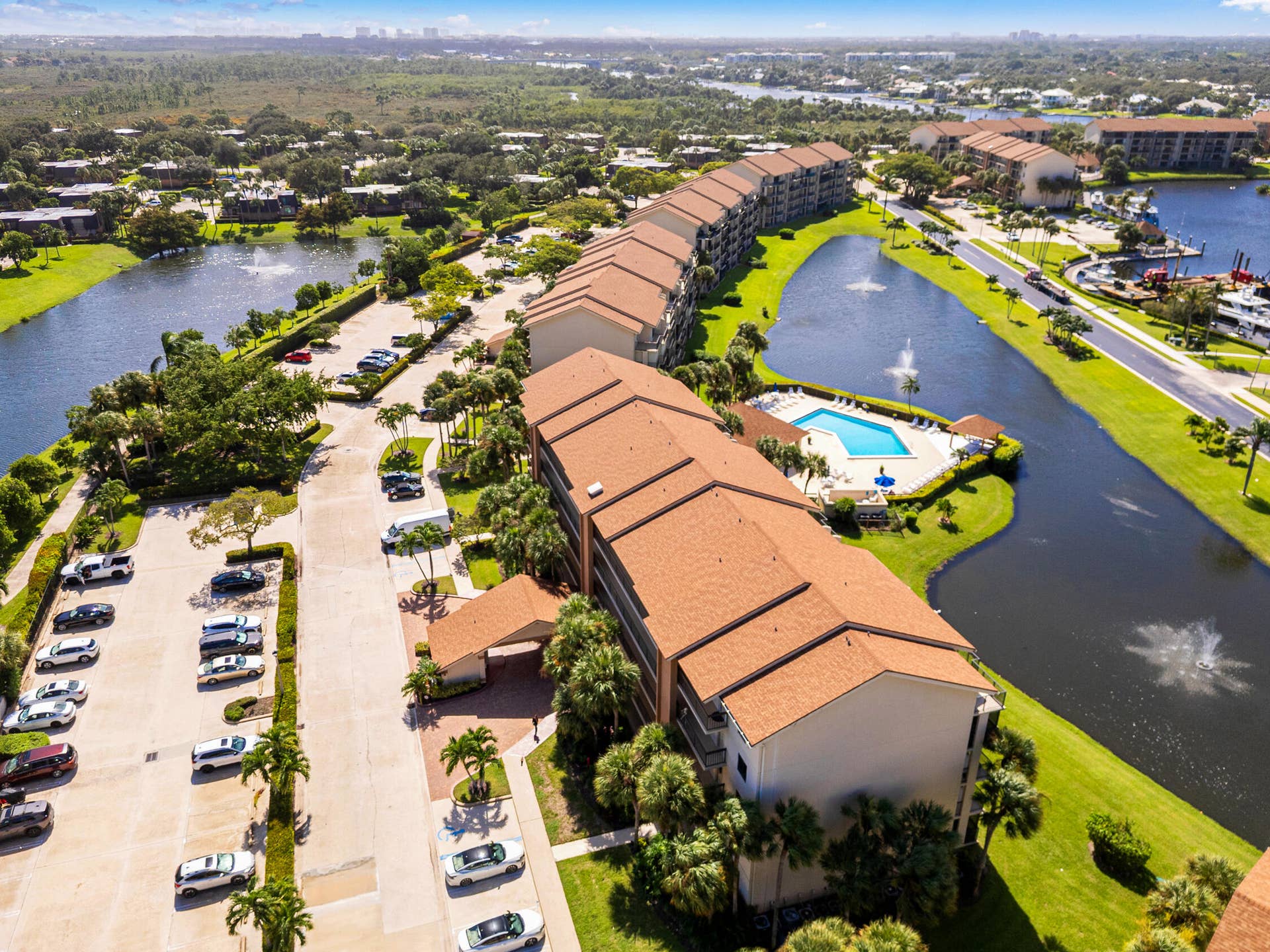 601 SEAFARER Circle, #405, Jupiter, FL 33477 DJI_0168