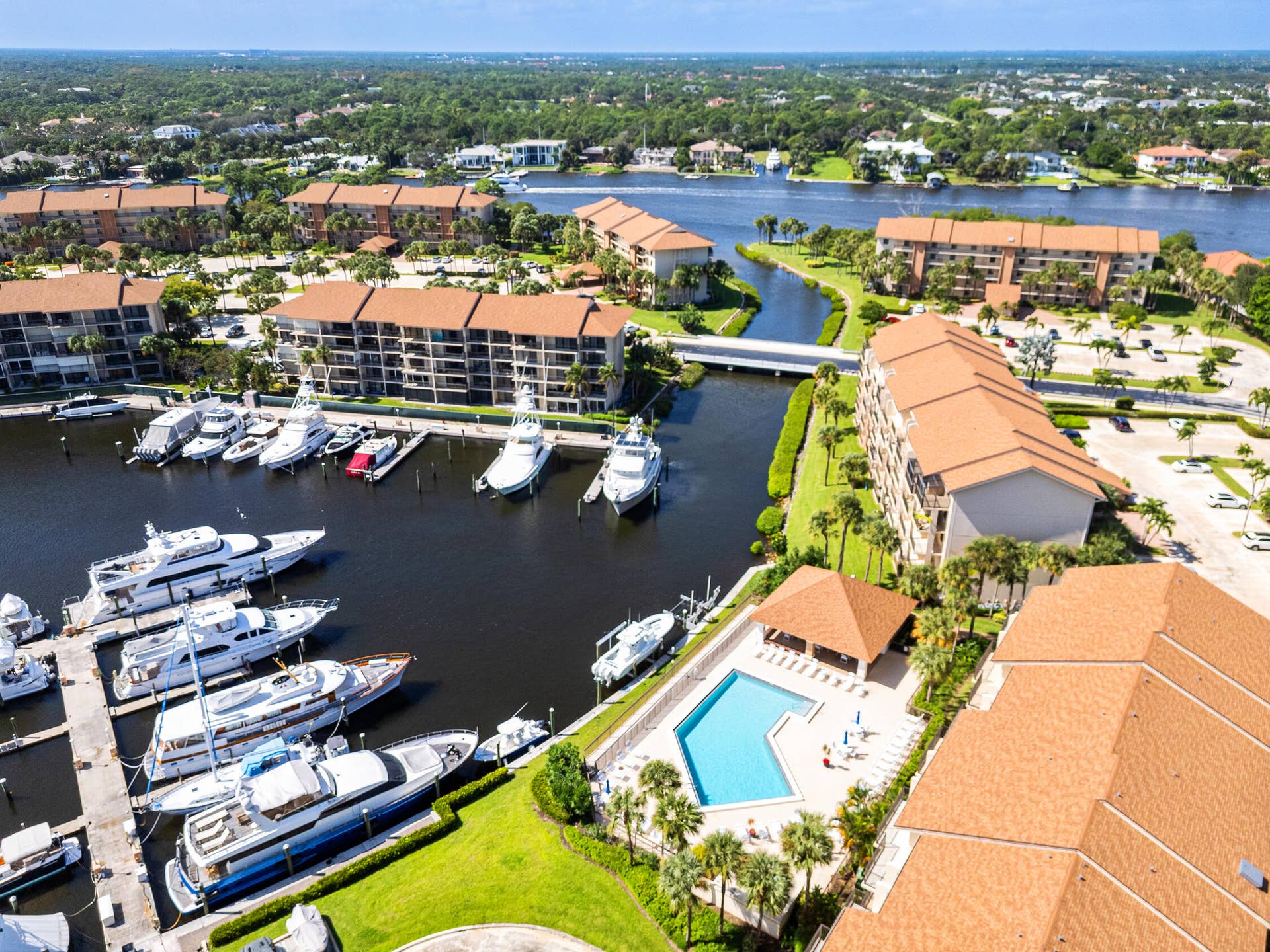 601 SEAFARER Circle, #405, Jupiter, FL 33477 DJI_0187