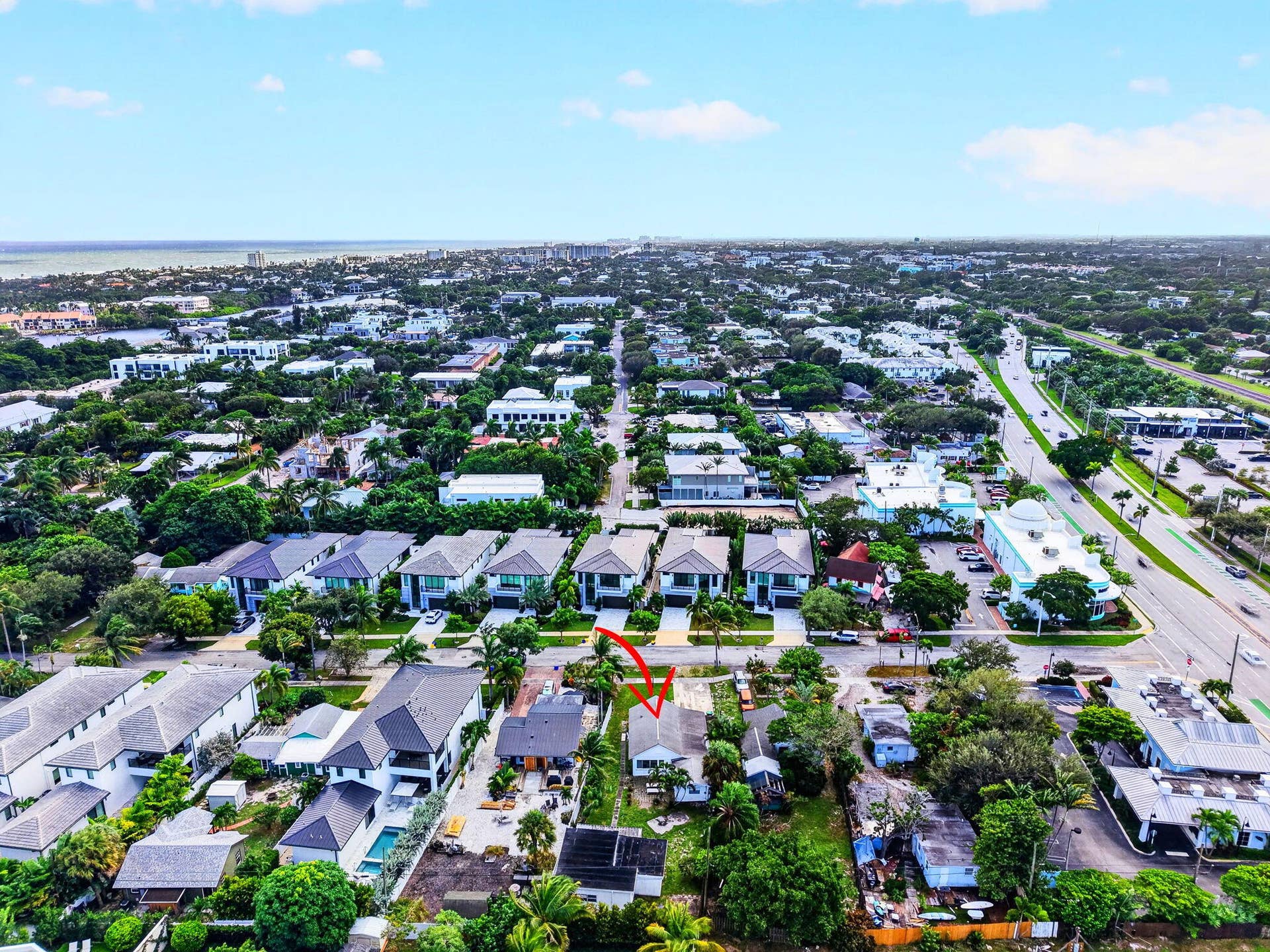 713 S LAKE Avenue, Delray Beach, FL 33483 7-web-or-mls-DJI_20261026144503_0538_D