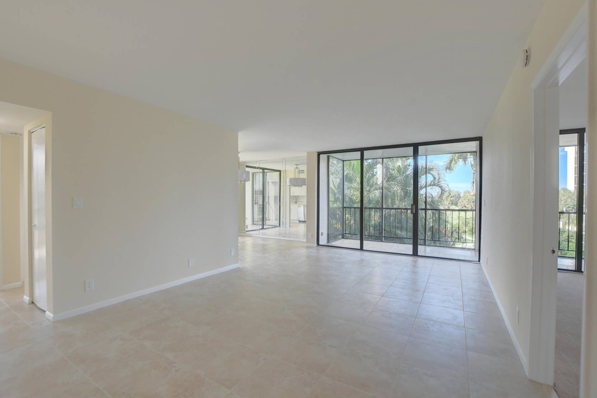 6797 WILLOW WOOD Drive, #6034, Boca Raton, FL 33434 Living Room