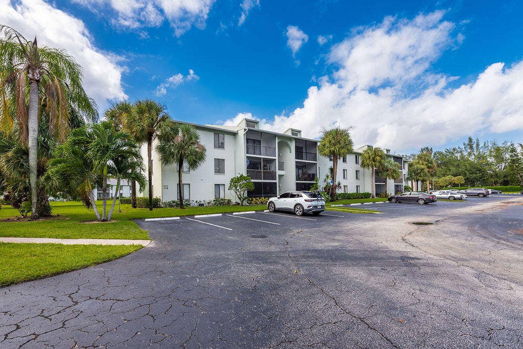 3612 Alder Drive, #B3, West Palm Beach, FL 33417 Front of Structure