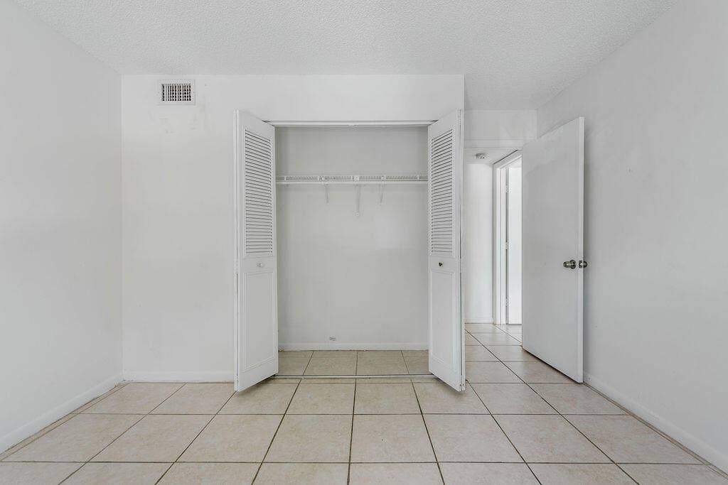 3612 Alder Drive, #B3, West Palm Beach, FL 33417 Bedroom