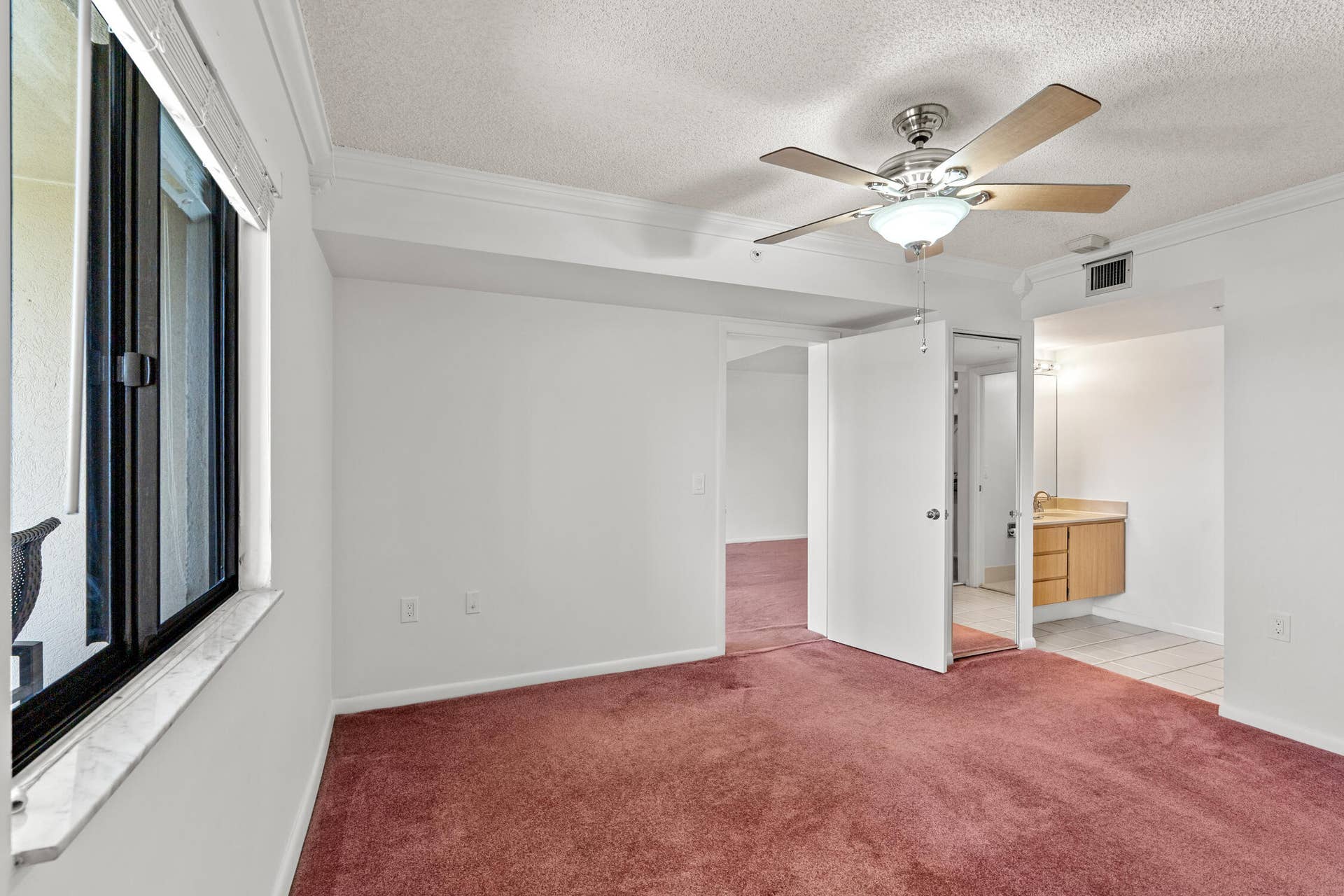 601 SEAFARER Circle, #405, Jupiter, FL 33477 DSC07185