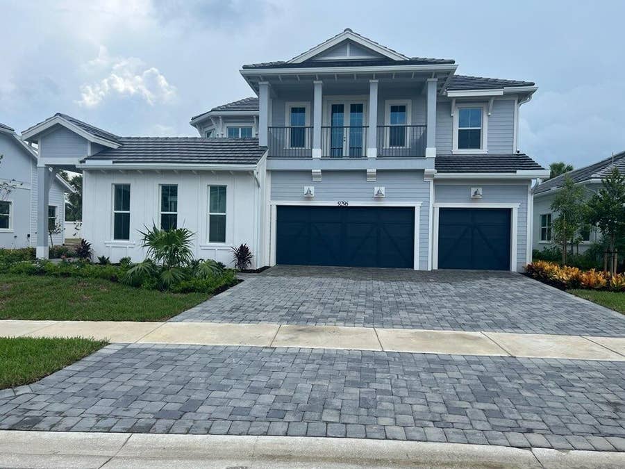 Property photo for 9296 Crestview Circle, Palm Beach Gardens, FL