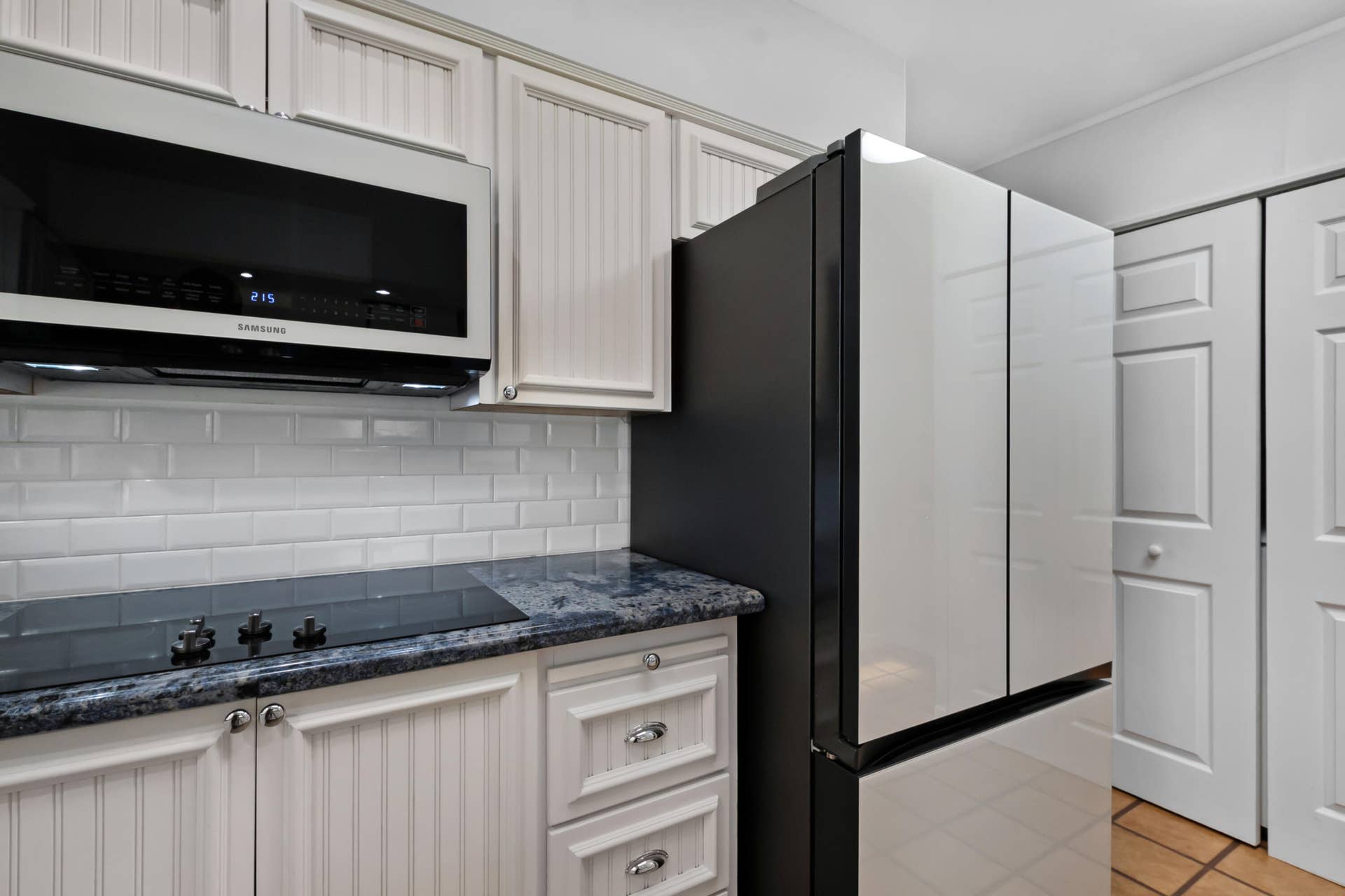 2110 NE 55TH Street, Fort Lauderdale, FL 33308 14_accutour_01 2110-ne-55th-st -013