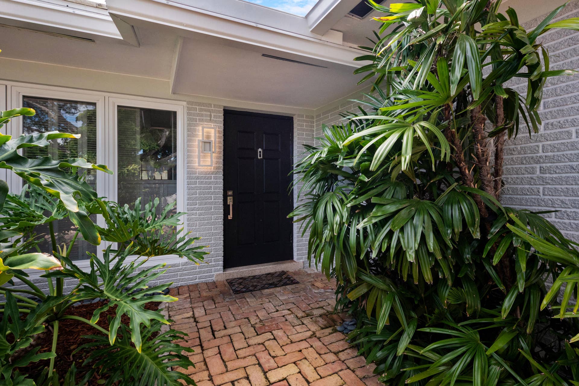 2110 NE 55TH Street, Fort Lauderdale, FL 33308 6_accutour_01 2110-ne-55th-st -005