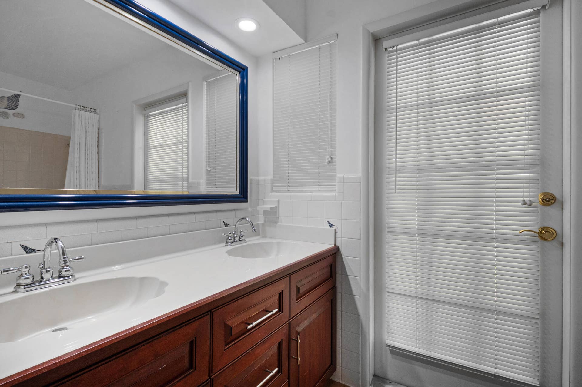 2110 NE 55TH Street, Fort Lauderdale, FL 33308 21_accutour_01 2110-ne-55th-st -020