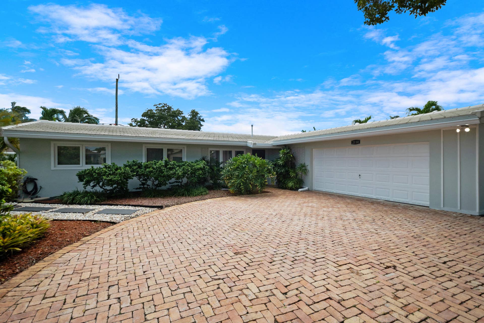 2110 NE 55TH Street, Fort Lauderdale, FL 33308 5_accutour_01 2110-ne-55th-st -004