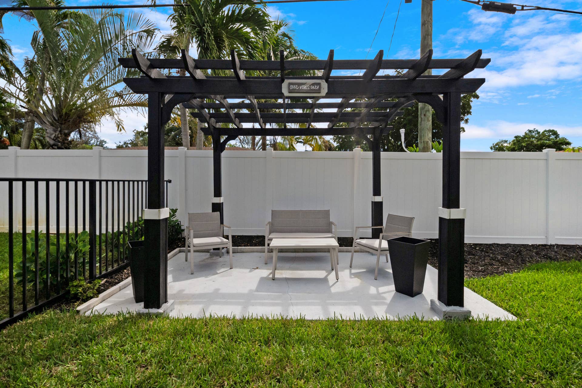 2110 NE 55TH Street, Fort Lauderdale, FL 33308 30_accutour_01 2110-ne-55th-st -029