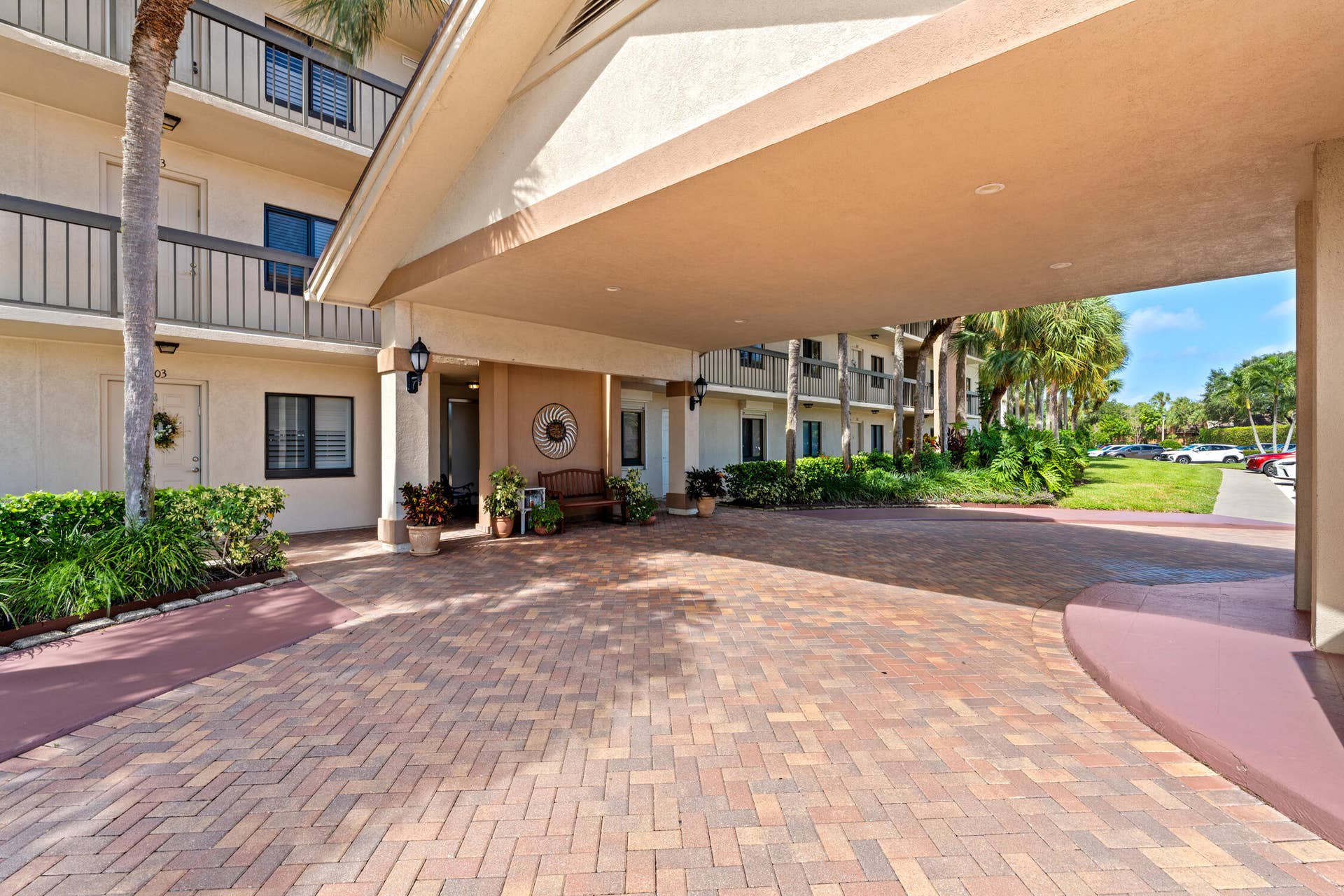 601 SEAFARER Circle, #405, Jupiter, FL 33477 DSC07146
