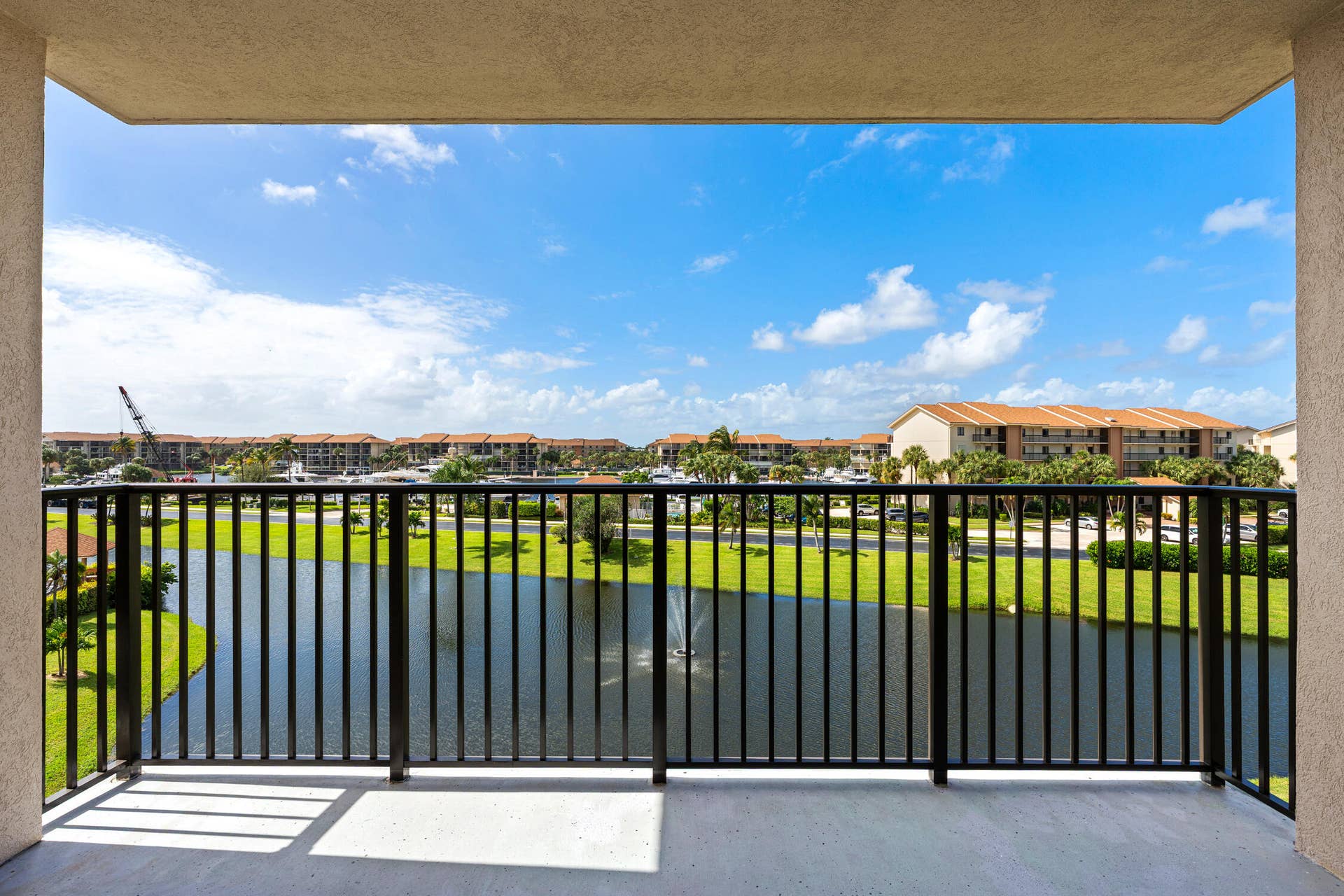 601 SEAFARER Circle, #405, Jupiter, FL 33477 DSC07233