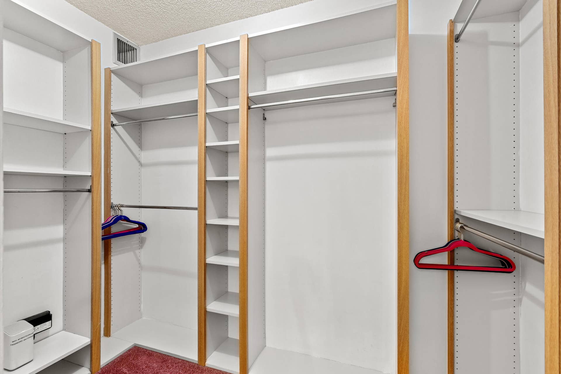 601 SEAFARER Circle, #405, Jupiter, FL 33477 DSC07200