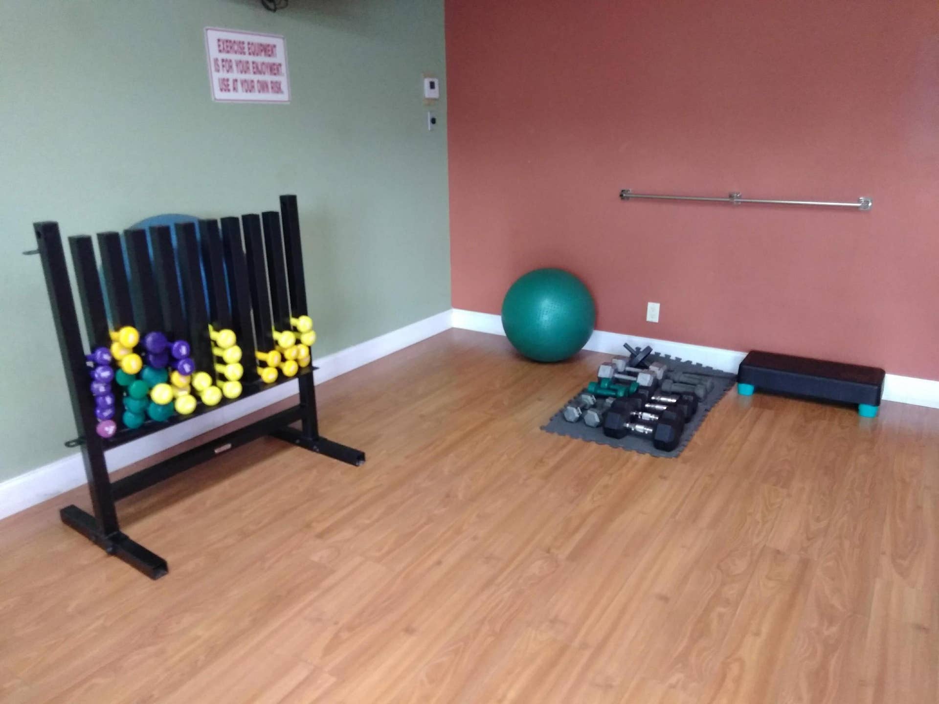2955 Crosley Drive W, #F, West Palm Beach, FL 33415 FREE WEIGHTS