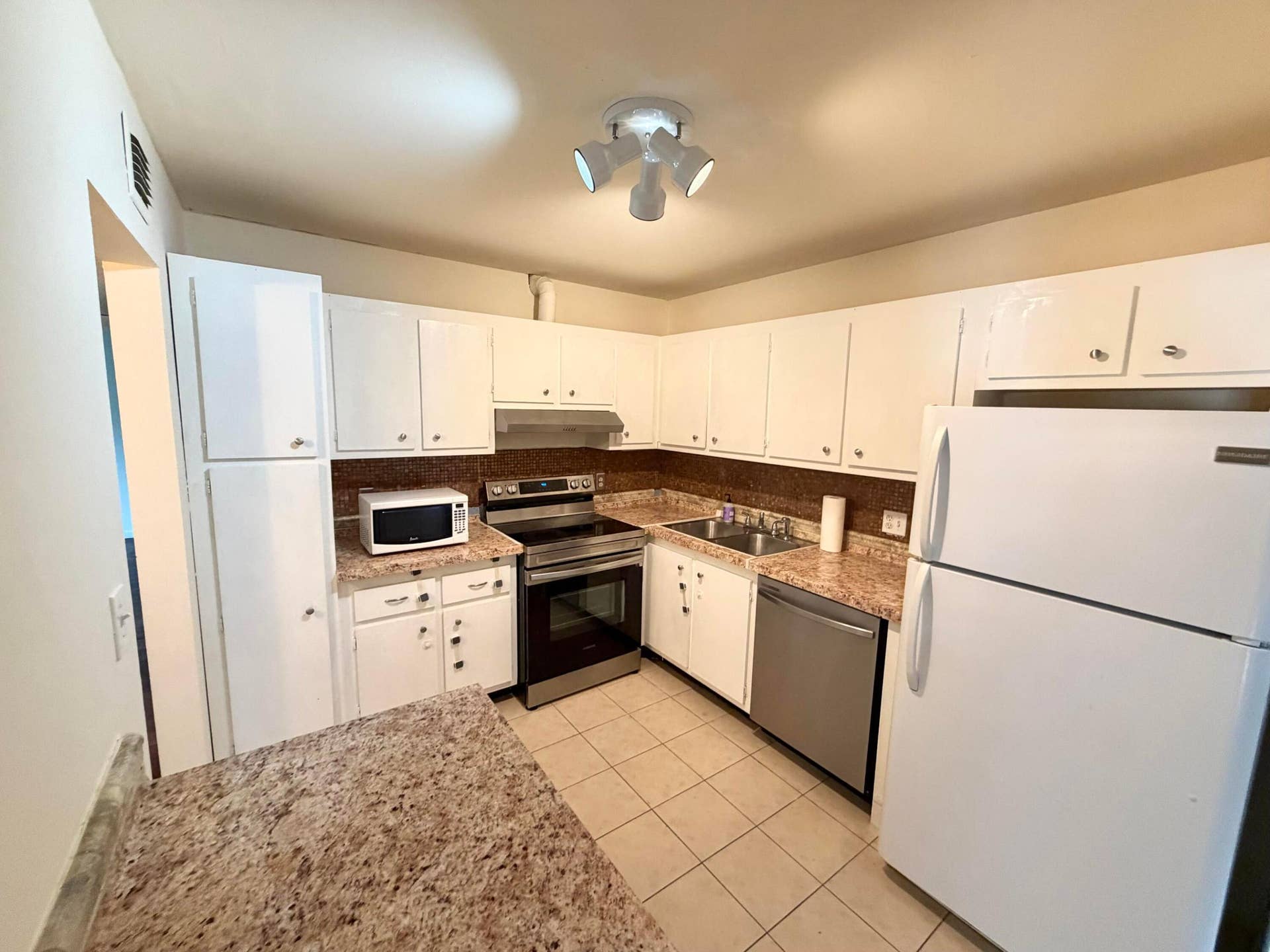 700 SE 2nd Avenue, #Unit 416, Deerfield Beach, FL 33441 IMG_6484