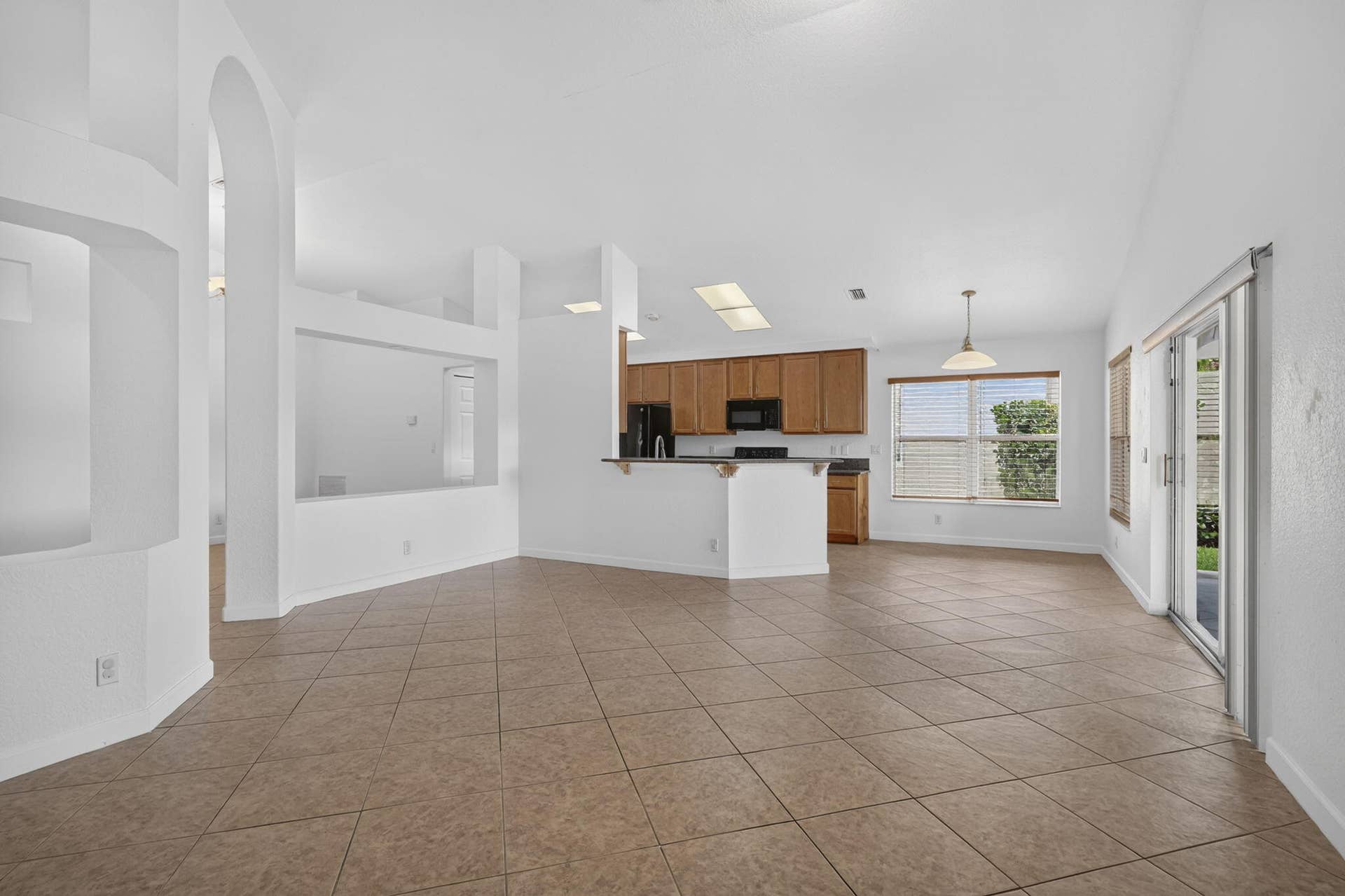 4003 W Hamilton Key, West Palm Beach, FL 33411 17-web-or-mls-BS1A7241