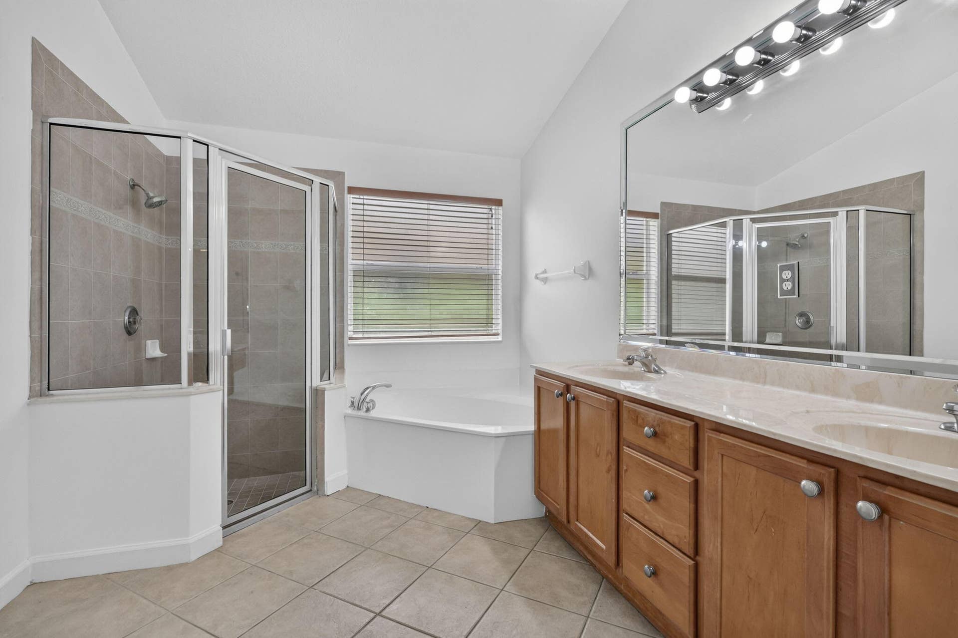 4003 W Hamilton Key, West Palm Beach, FL 33411 36-web-or-mls-BS1A7340