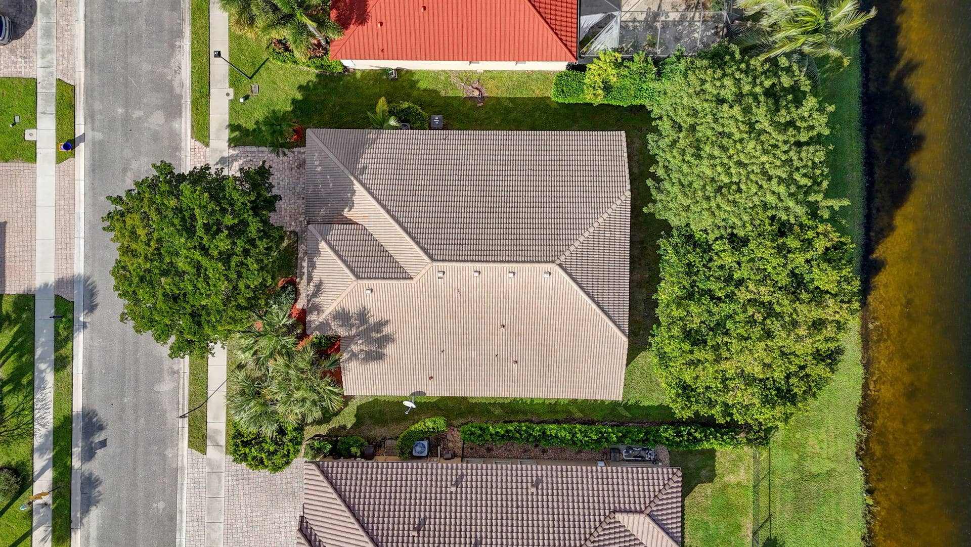 4003 W Hamilton Key, West Palm Beach, FL 33411 21-web-or-mls-DJI_20261029033220_0758_D-