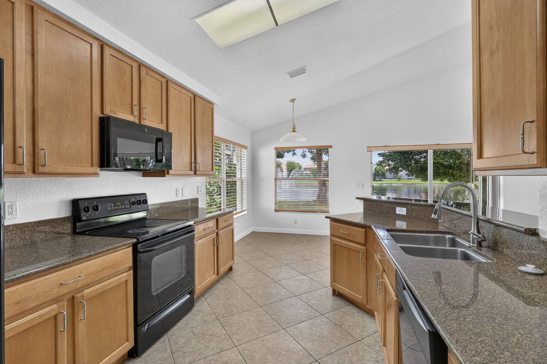 4003 W Hamilton Key, West Palm Beach, FL 33411 25-web-or-mls-BS1A7284