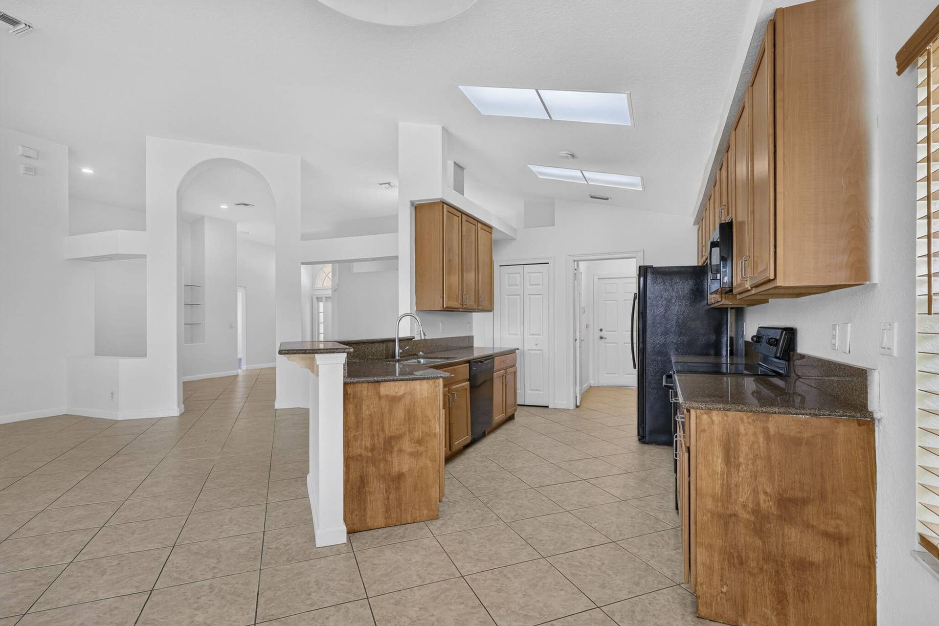 4003 W Hamilton Key, West Palm Beach, FL 33411 23-web-or-mls-BS1A7276