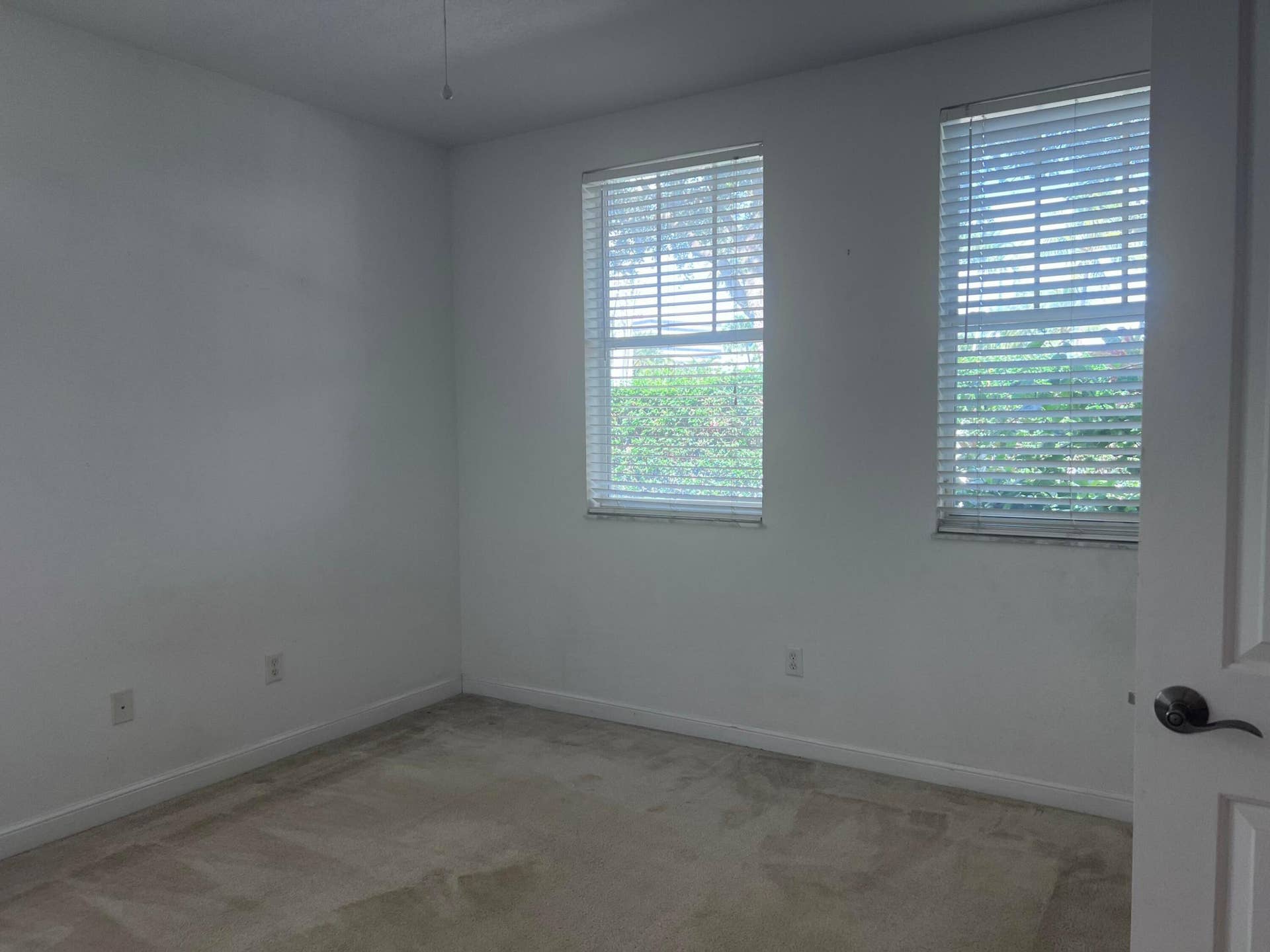 960 MILLBRAE Court, #6, West Palm Beach, FL 33401 1st floor master suite