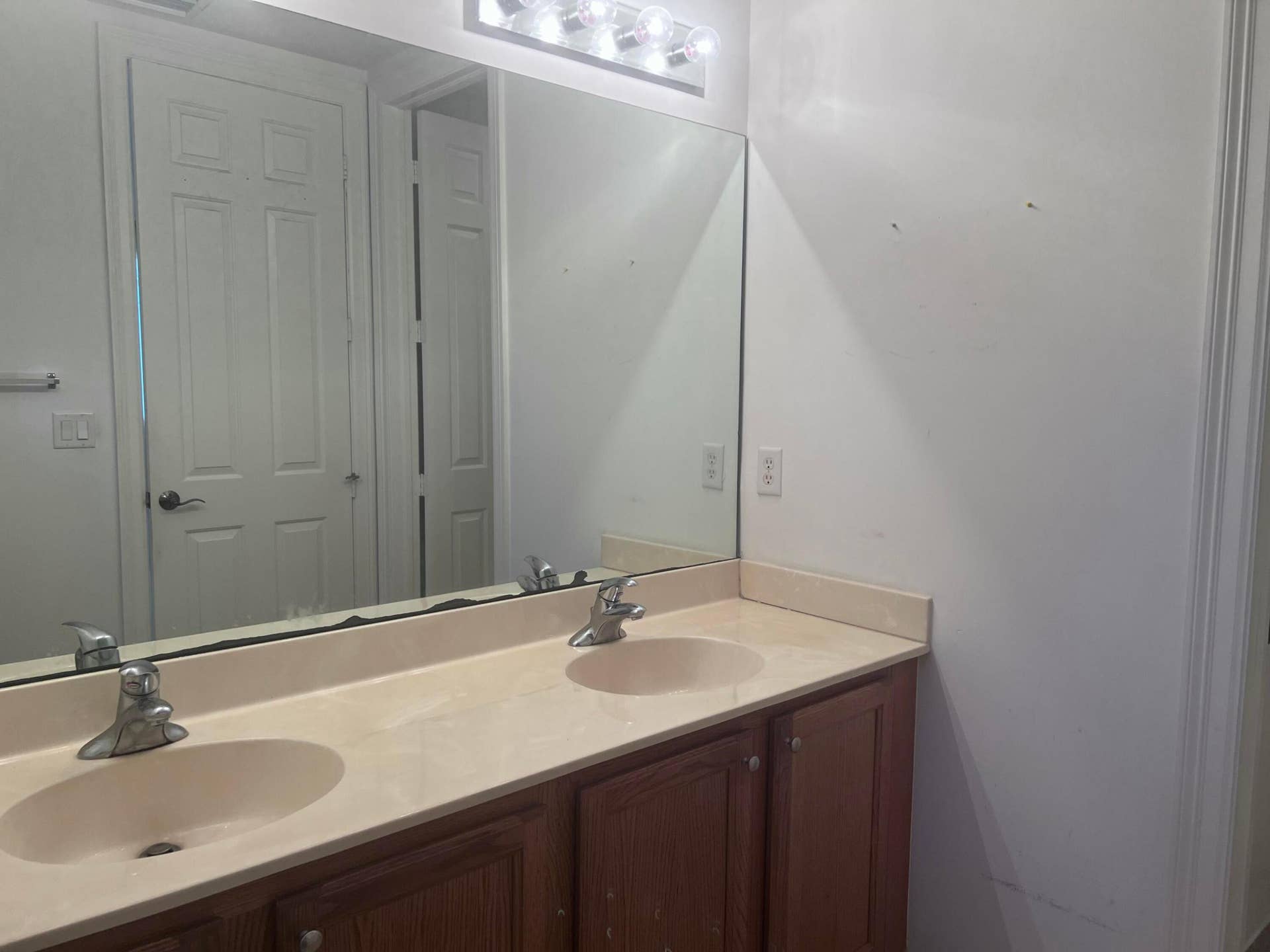 960 MILLBRAE Court, #6, West Palm Beach, FL 33401 3rd floor