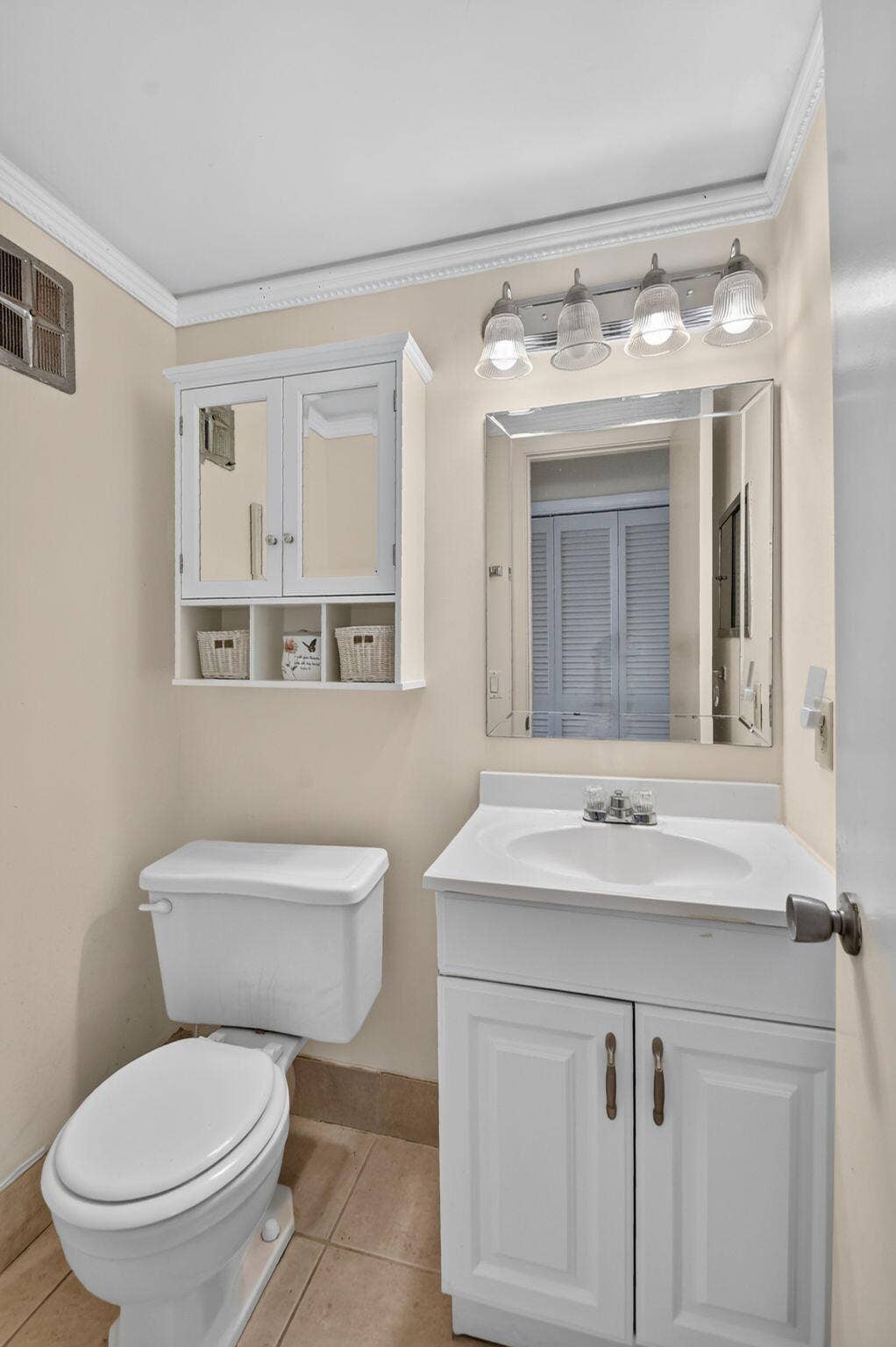 135 SALISBURY F, West Palm Beach, FL 33417 18-web-or-mls-DSC_6669