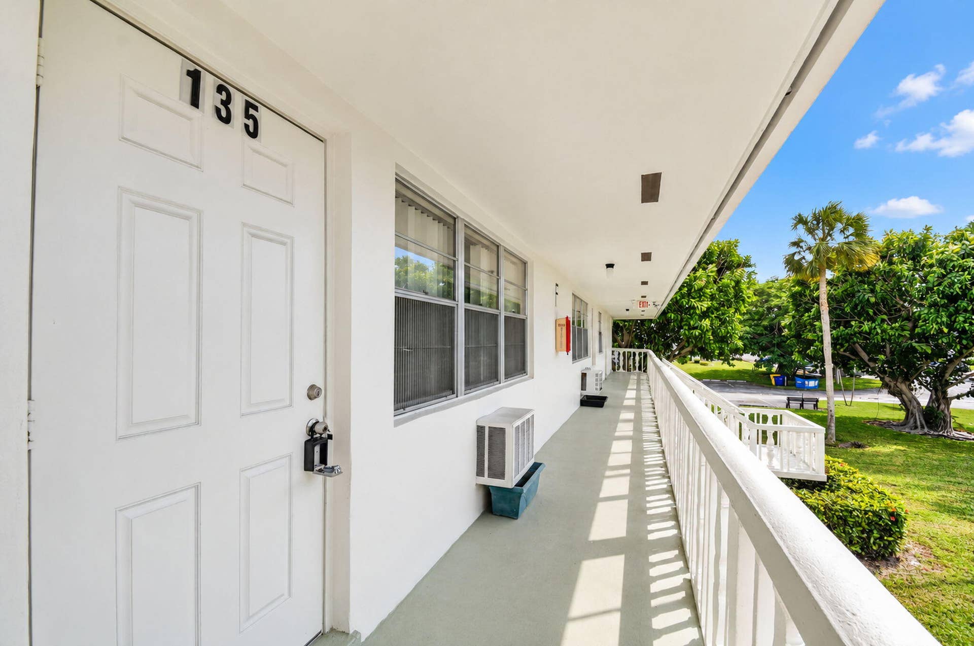 135 SALISBURY F, West Palm Beach, FL 33417 5-web-or-mls-DSC_6604