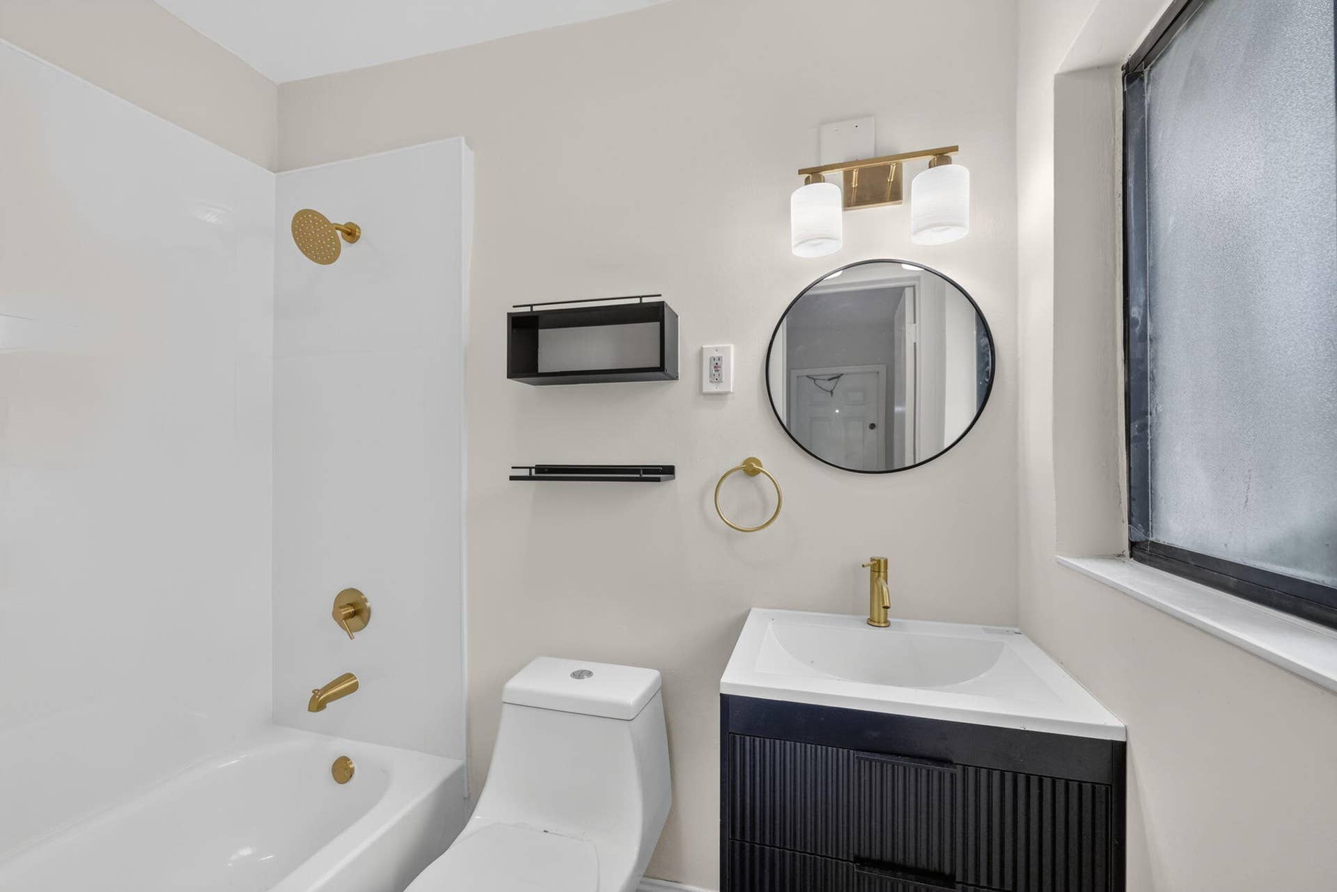 1313 NE 13TH Street, Fort Lauderdale, FL 33304 19-web-or-mls-8I8A5370