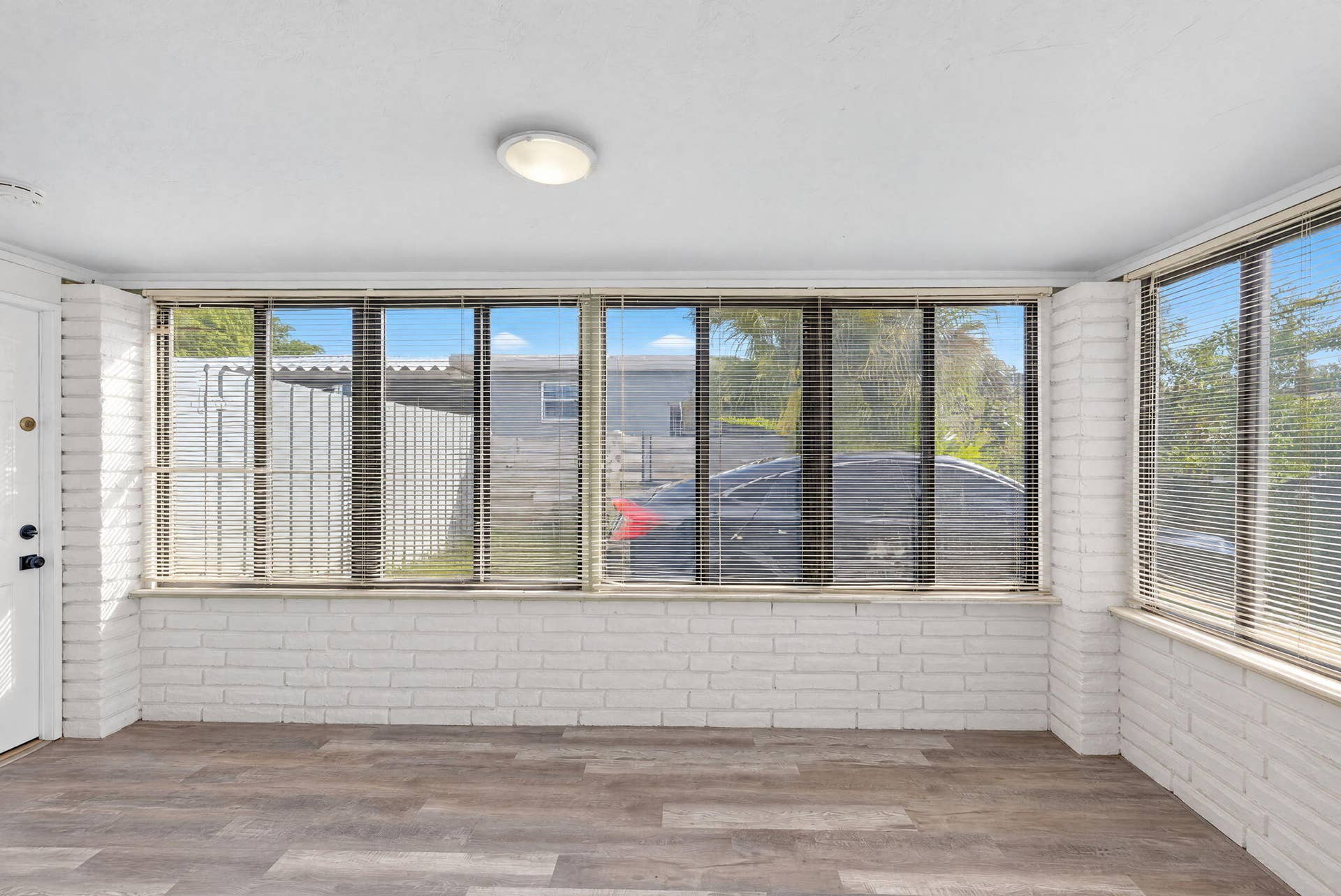 1313 NE 13TH Street, Fort Lauderdale, FL 33304 11-web-or-mls-8I8A5425_batchlook