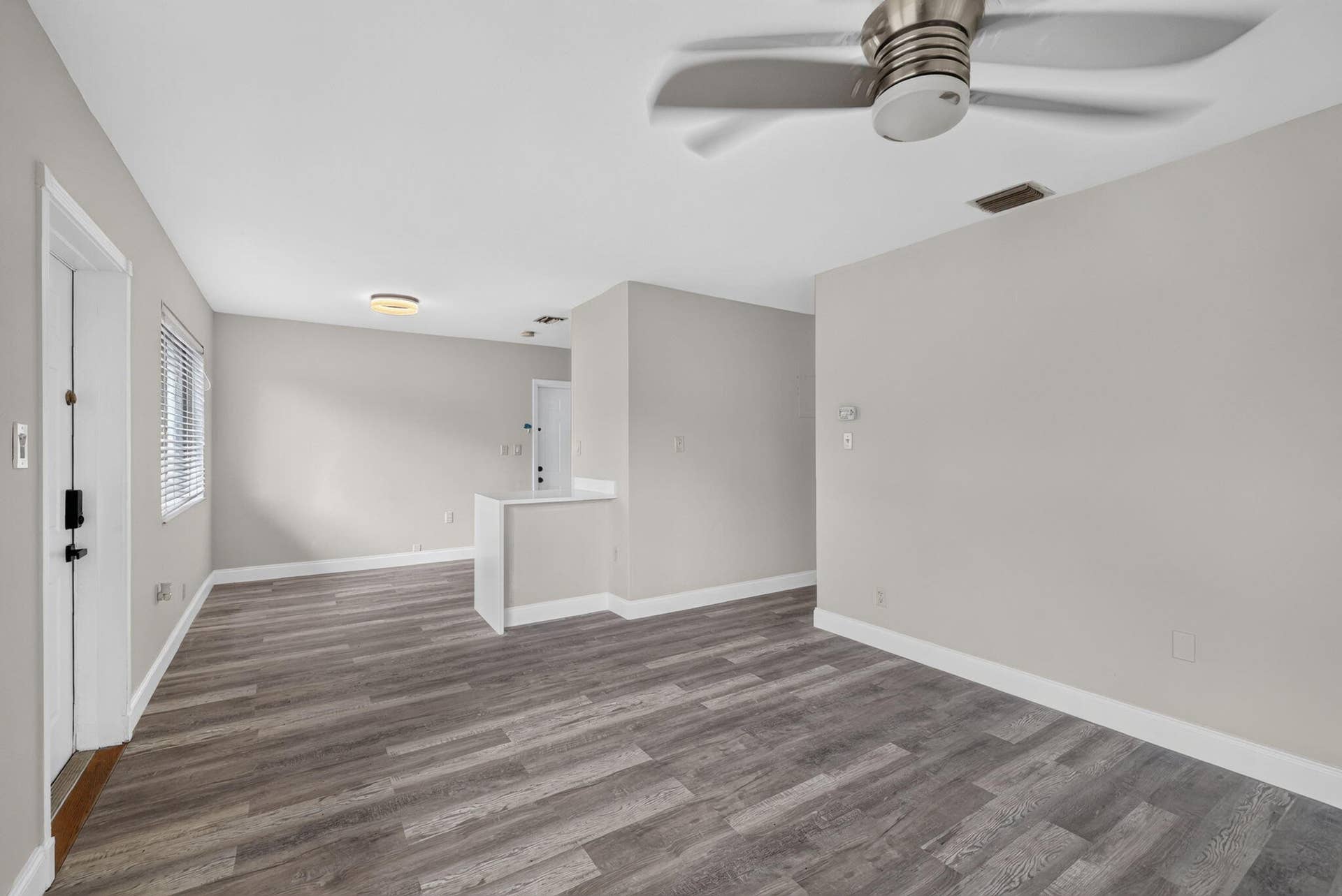 1313 NE 13TH Street, Fort Lauderdale, FL 33304 6-web-or-mls-8I8A5420