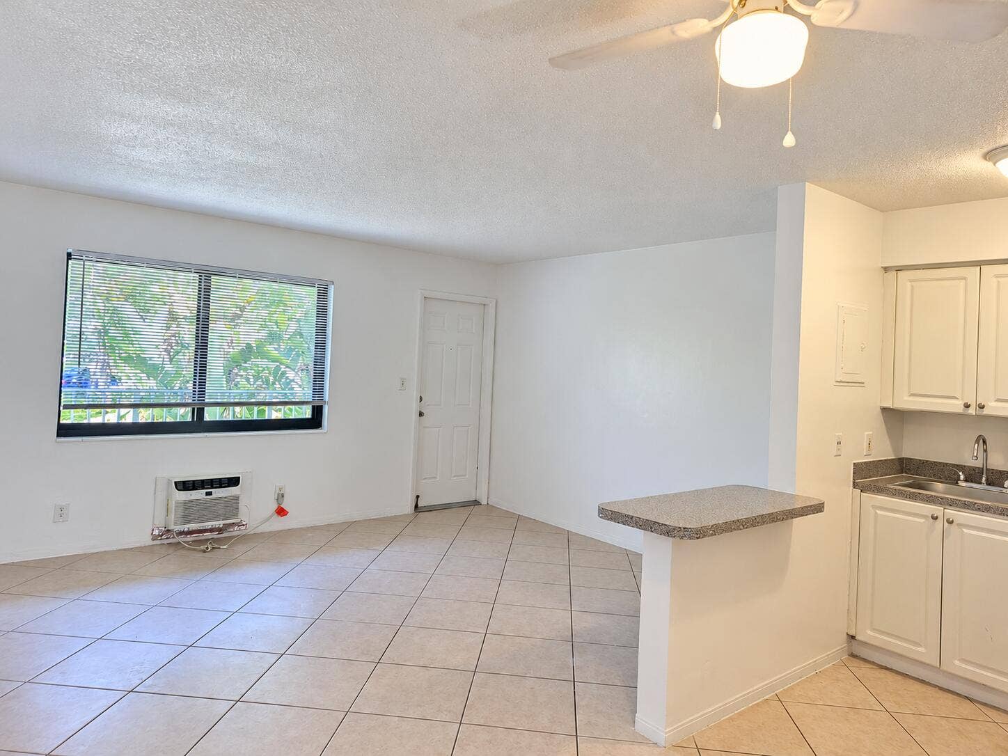1960 NE 48TH Street, #8, Pompano Beach, Pompano Beach, FL 33064 Living