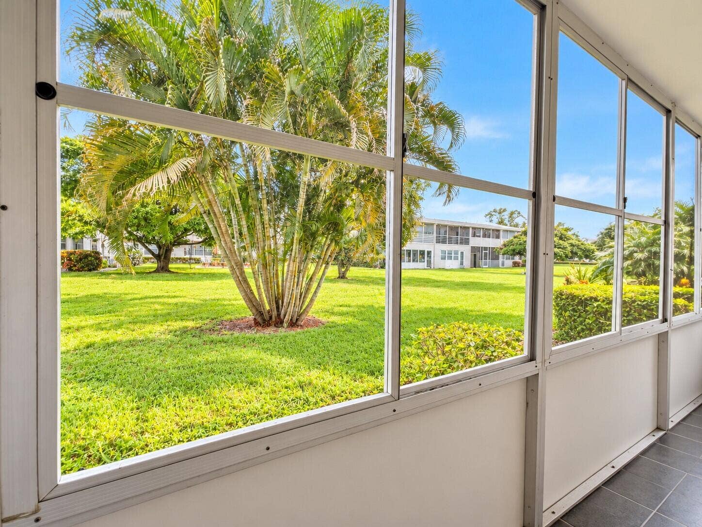 310 NORTHAMPTON P, West Palm Beach, FL 33417 Screened Lanai