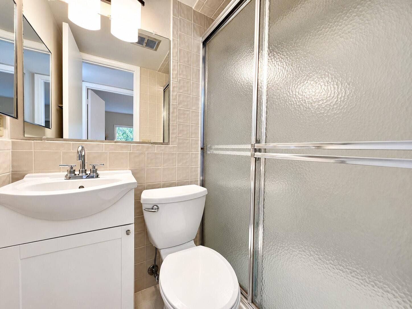 310 NORTHAMPTON P, West Palm Beach, FL 33417 Updated Full Bath Two
