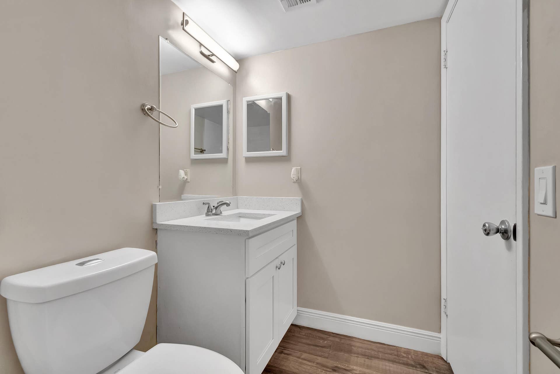706 EXECUTIVE CENTER Drive, #26, West Palm Beach, West Palm Beach, FL 33401 DSC_3074
