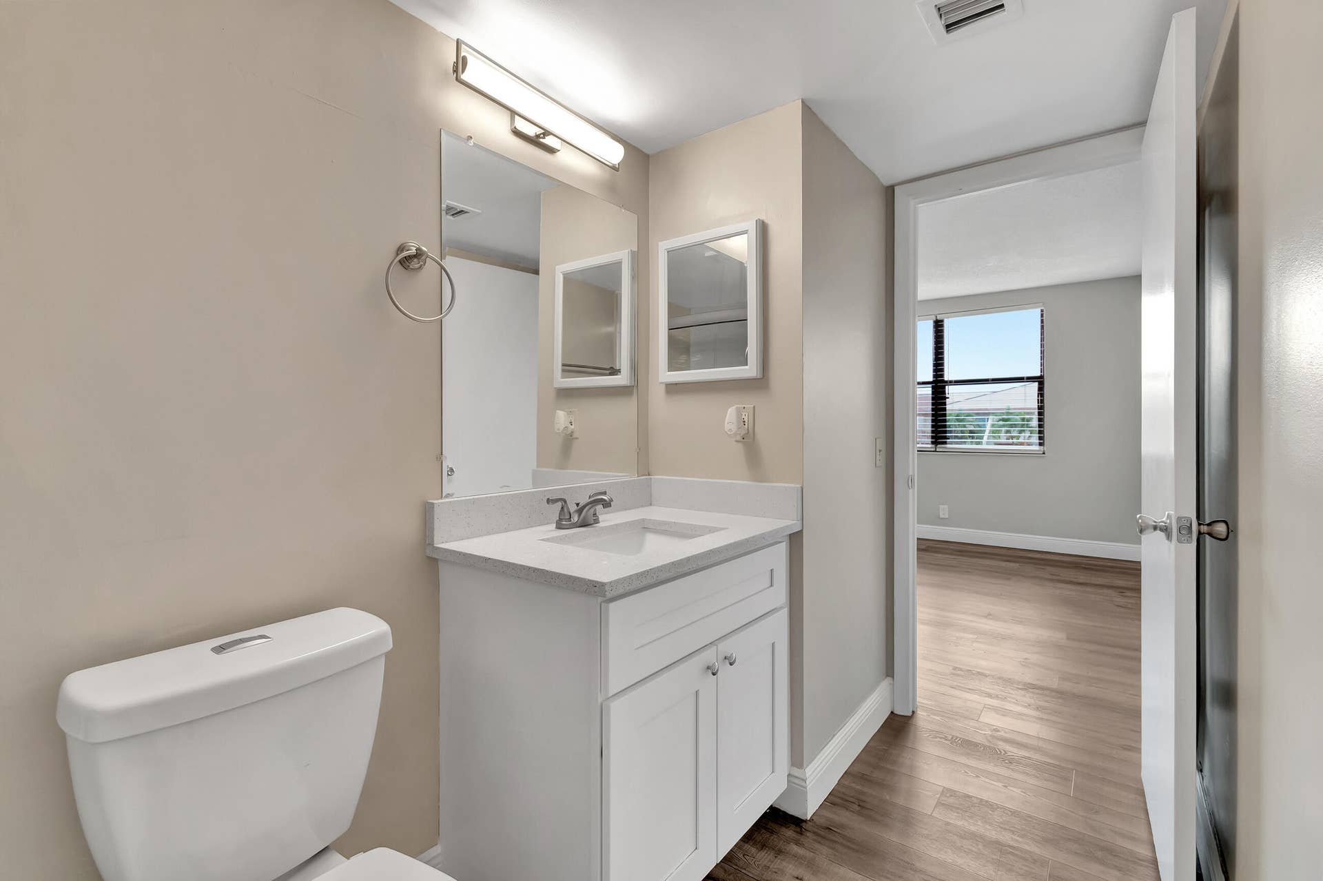 706 EXECUTIVE CENTER Drive, #26, West Palm Beach, West Palm Beach, FL 33401 DSC_3029