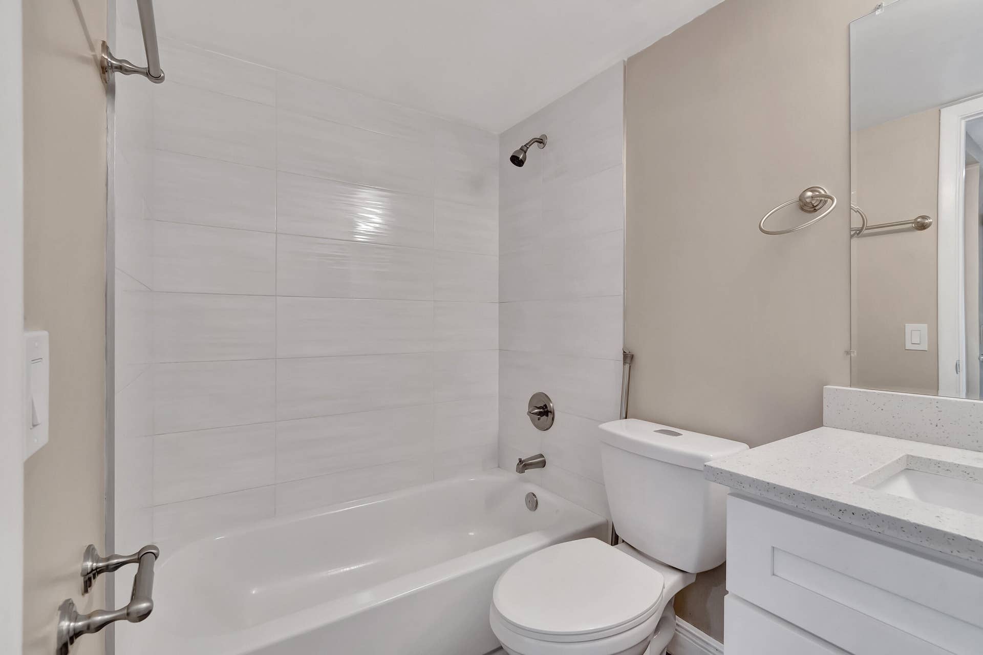 706 EXECUTIVE CENTER Drive, #26, West Palm Beach, West Palm Beach, FL 33401 DSC_3069