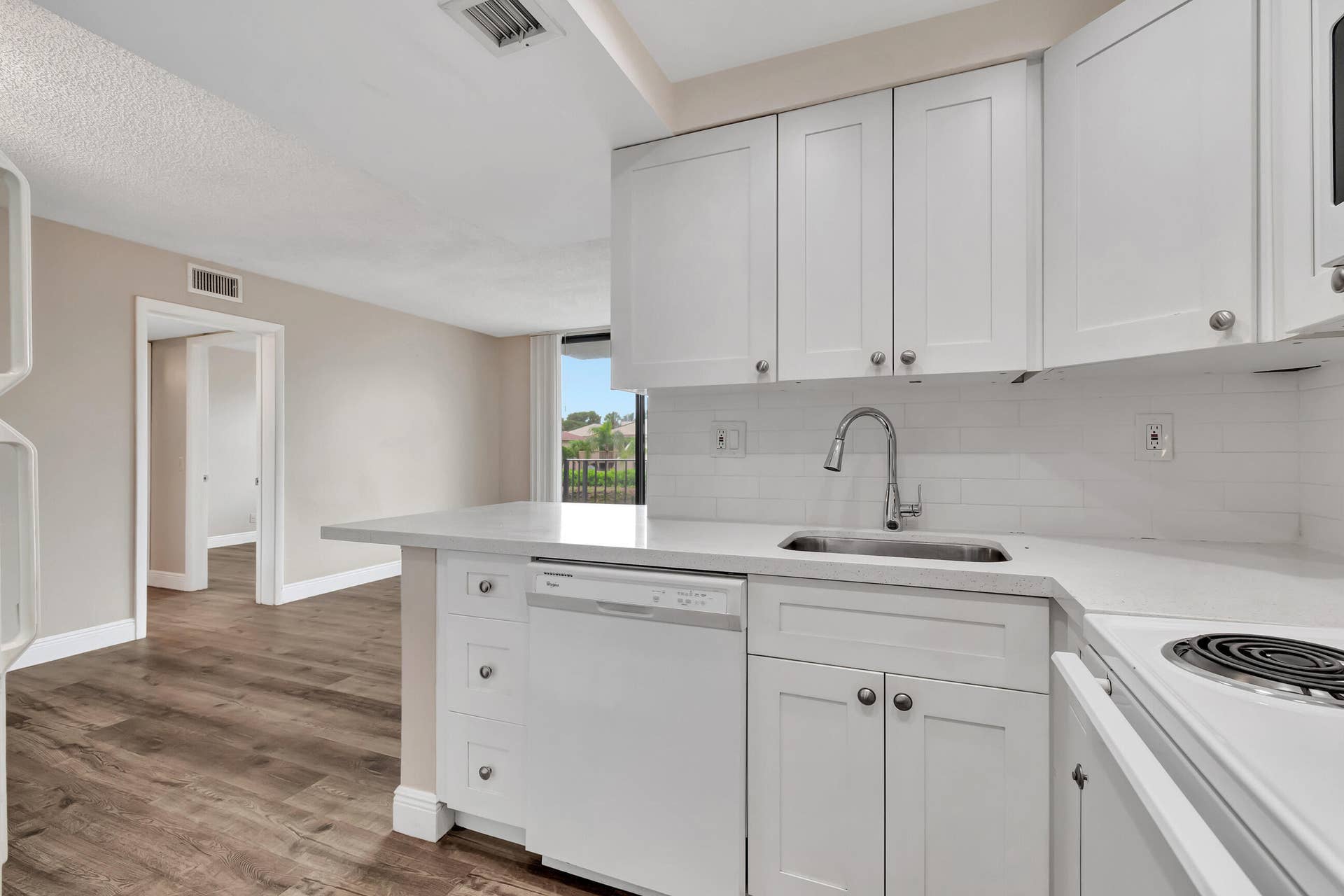 706 EXECUTIVE CENTER Drive, #26, West Palm Beach, West Palm Beach, FL 33401 DSC_3179