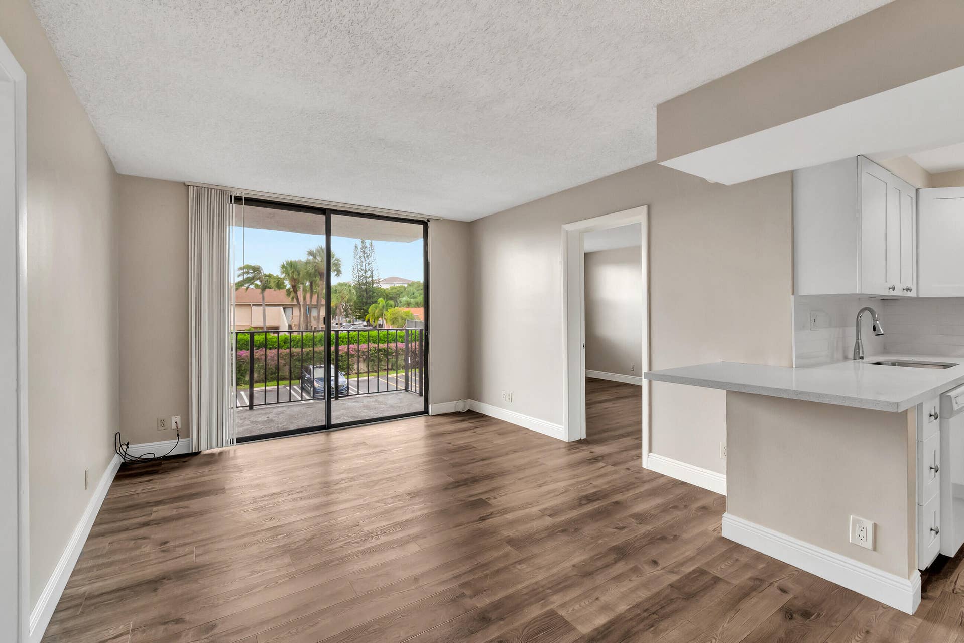 706 EXECUTIVE CENTER Drive, #26, West Palm Beach, West Palm Beach, FL 33401 DSC_3114