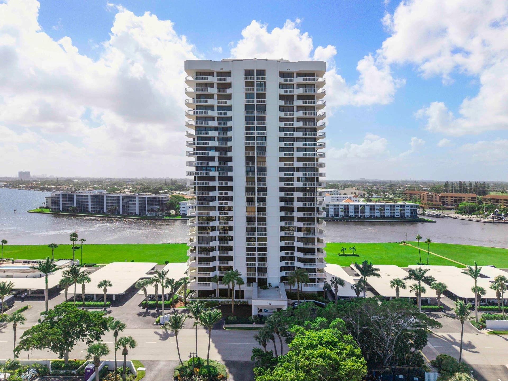 123 LAKESHORE Drive, #1143, North Palm Beach, FL 33408 123 Lakeshore Dr u1143_010