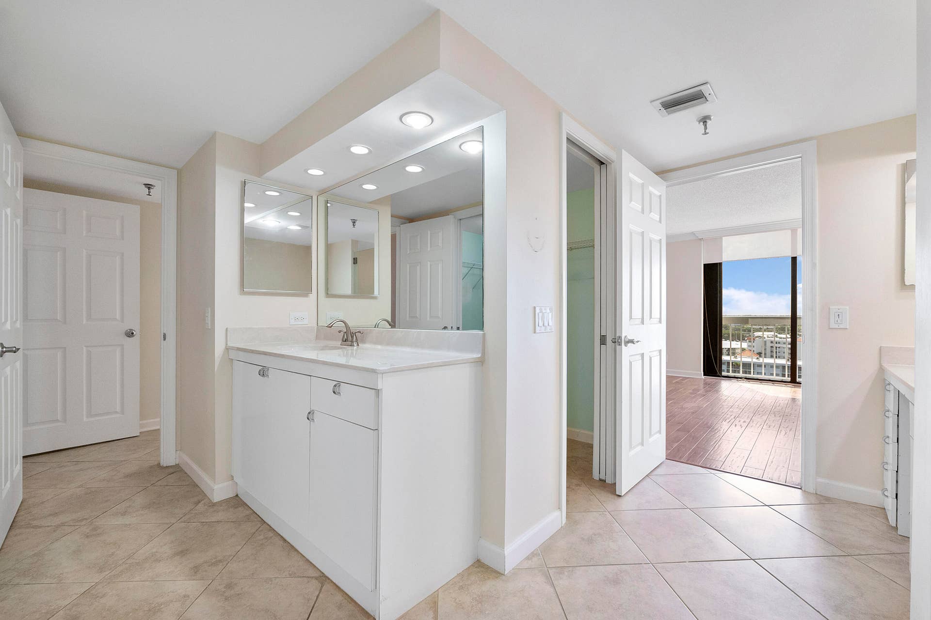 123 LAKESHORE Drive, #1143, North Palm Beach, FL 33408 123 Lakeshore Dr u1143_041